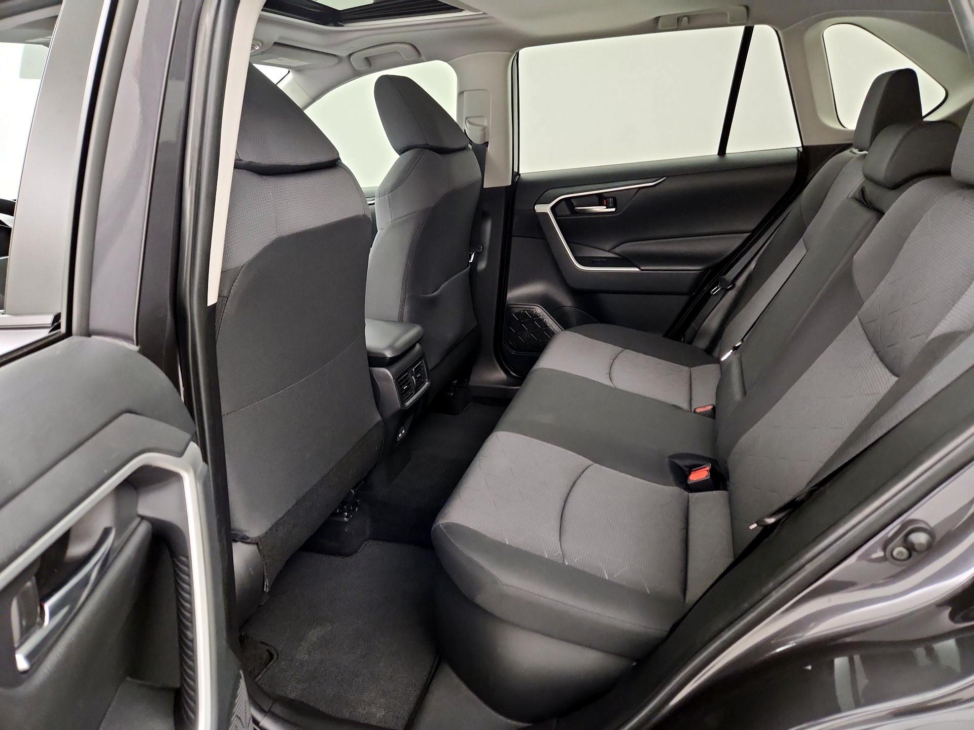 Thumbnail: 2025 Toyota RAV4 - 20