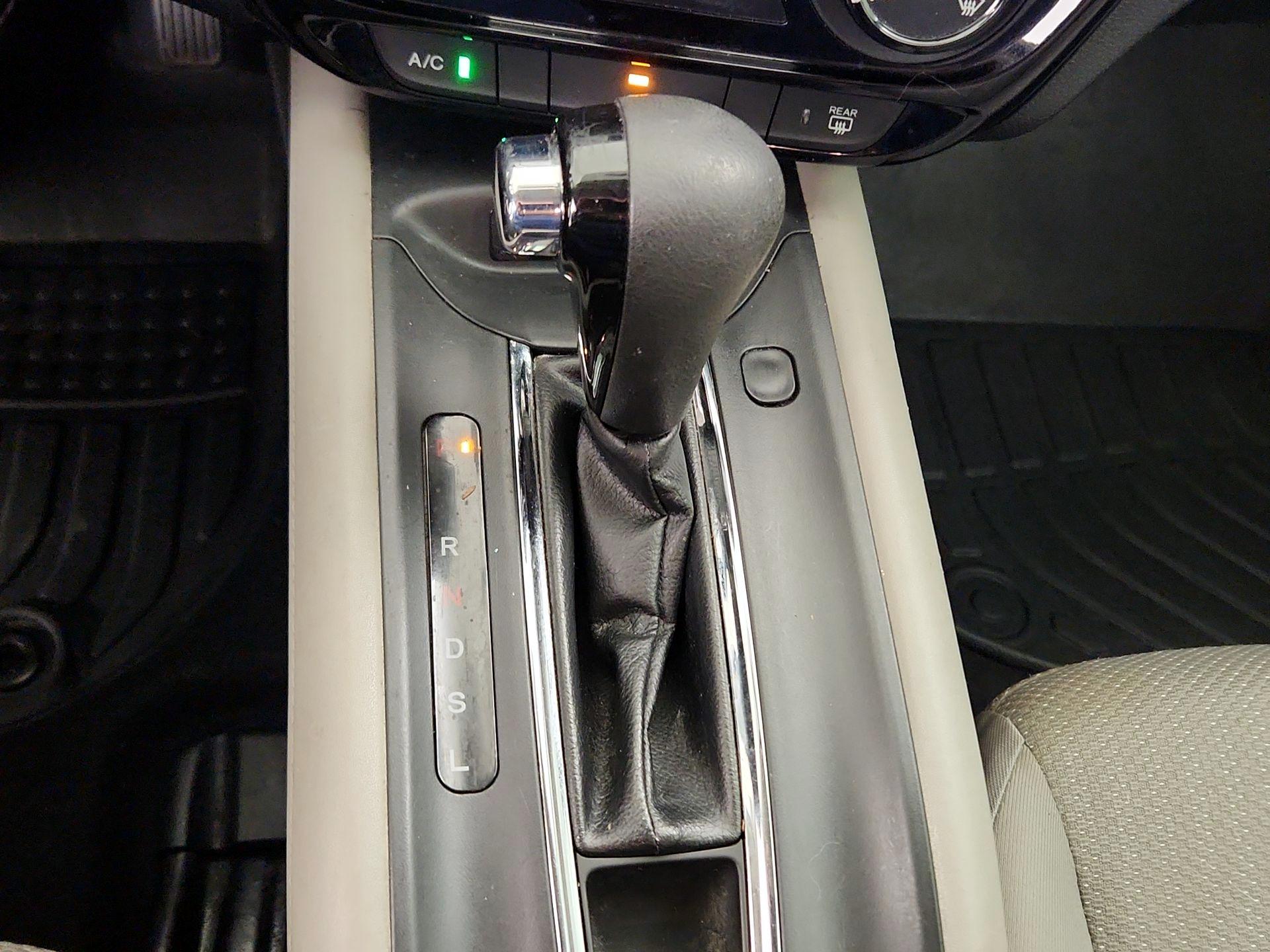 Thumbnail: 2017 Honda HR-V - 17