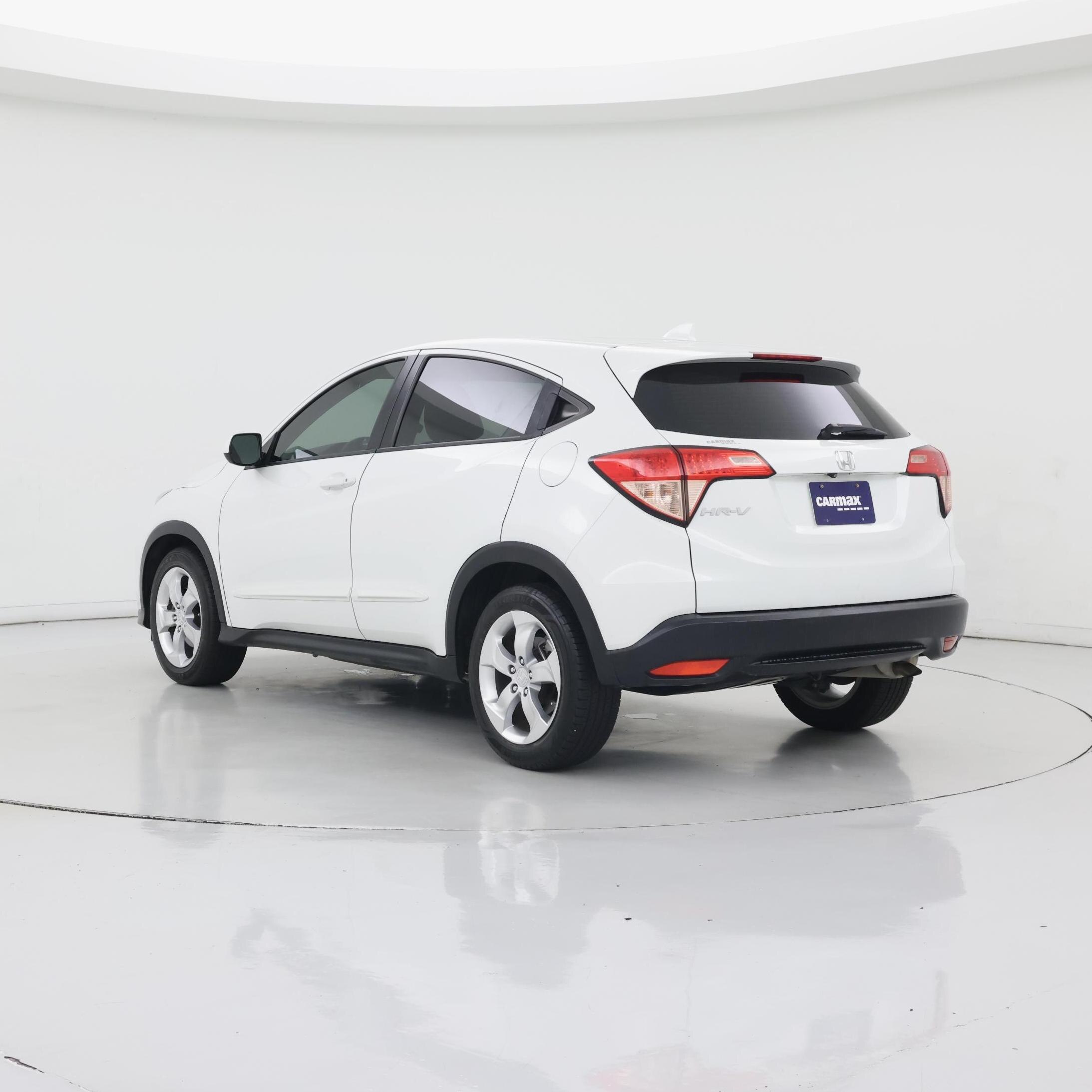 Thumbnail: 2017 Honda HR-V - 2