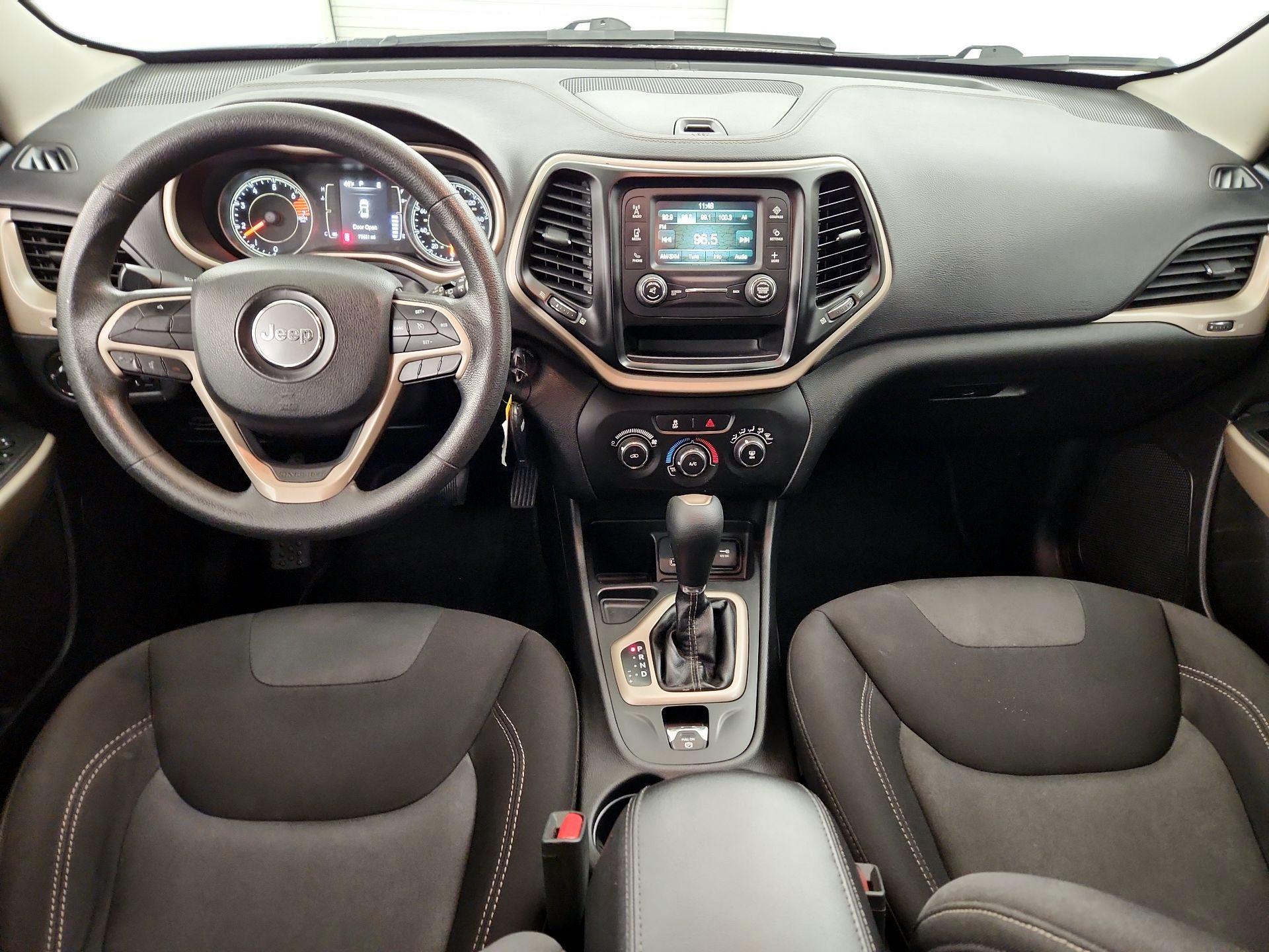 Thumbnail: 2018 Jeep Cherokee - 9