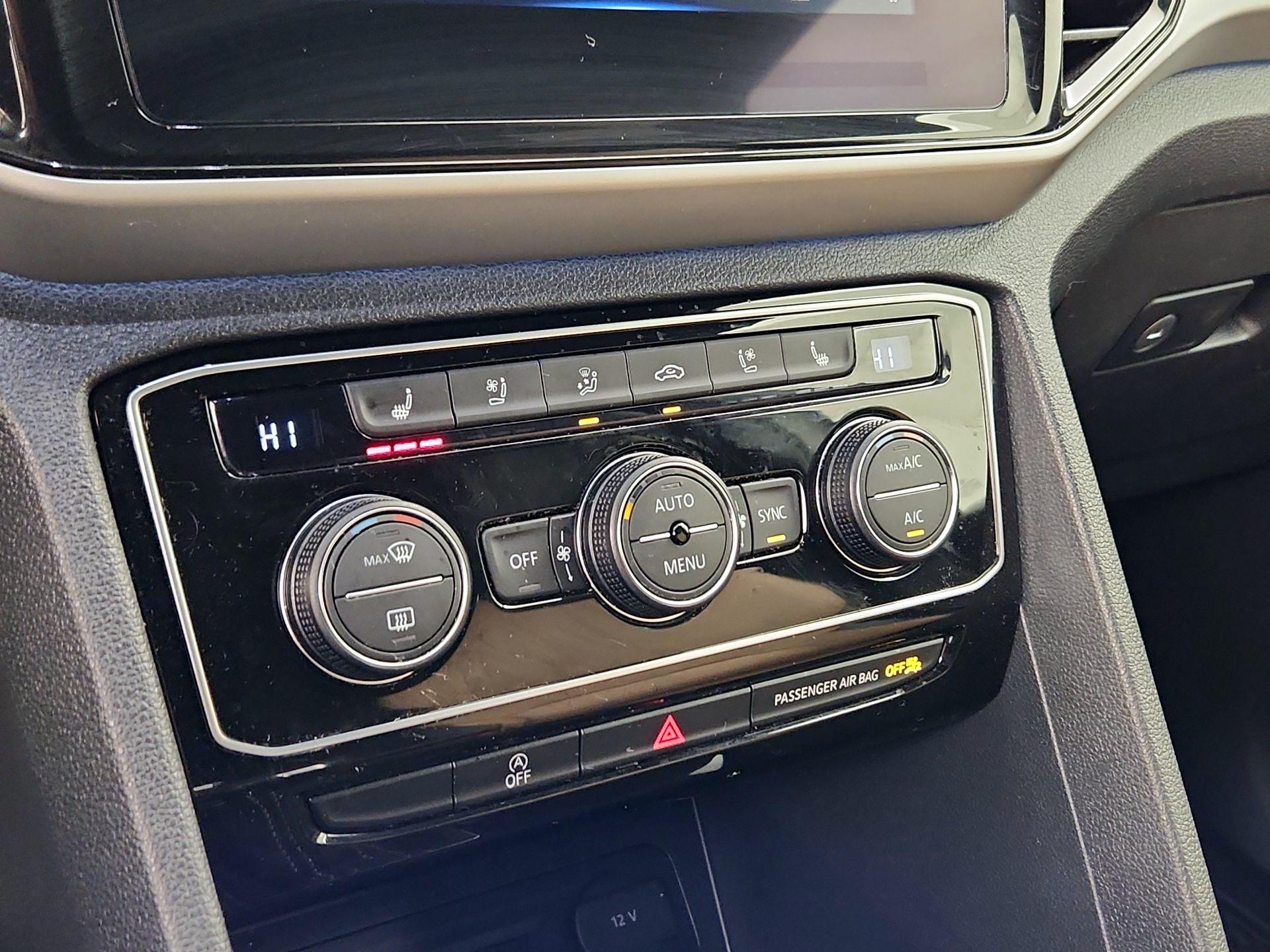 Thumbnail: 2022 Volkswagen Atlas - 17