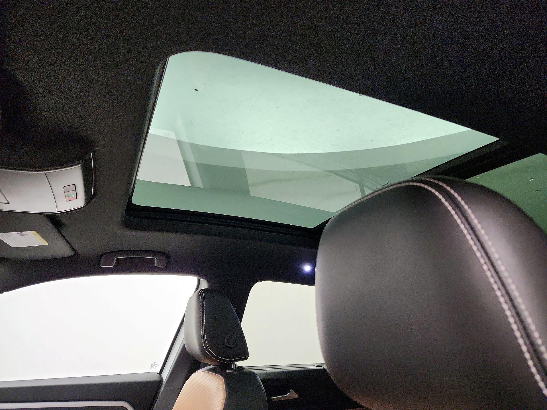 Thumbnail: 2022 Volkswagen Atlas - 20