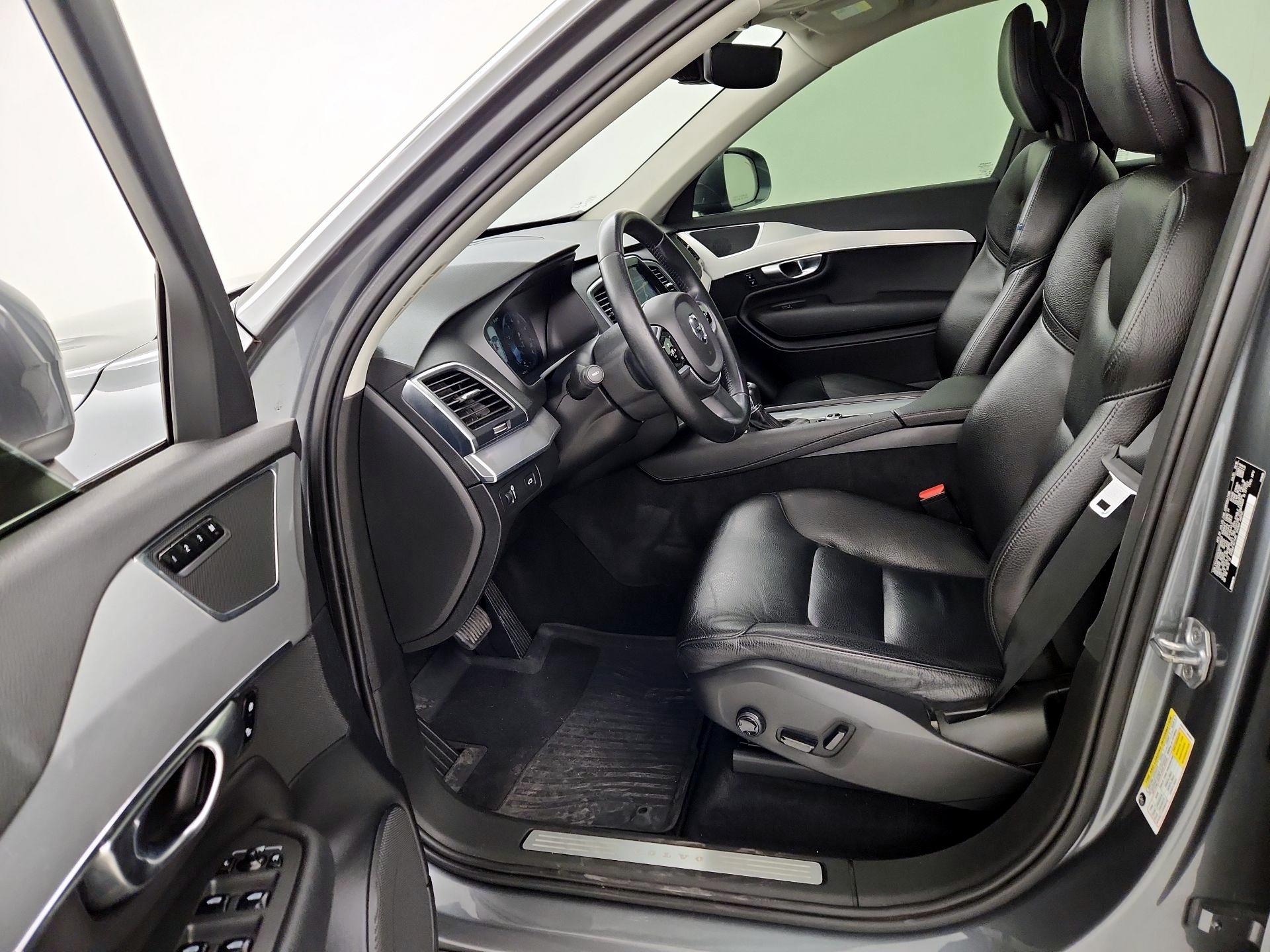 Thumbnail: 2017 Volvo XC90 - 11