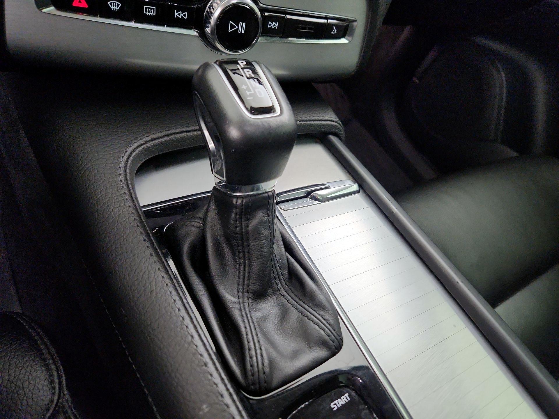 Thumbnail: 2017 Volvo XC90 - 18