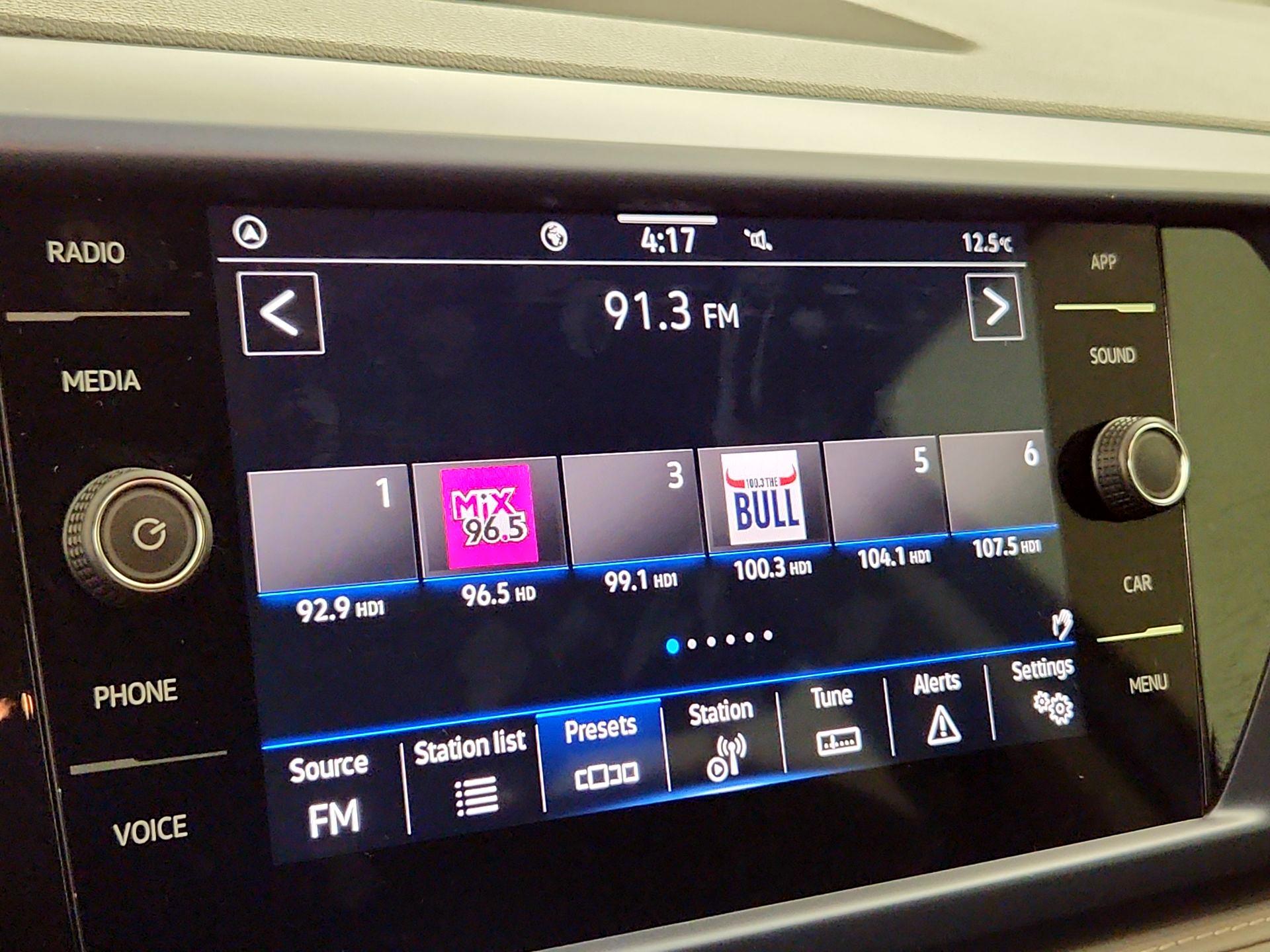 Thumbnail: 2024 Volkswagen Taos - 15