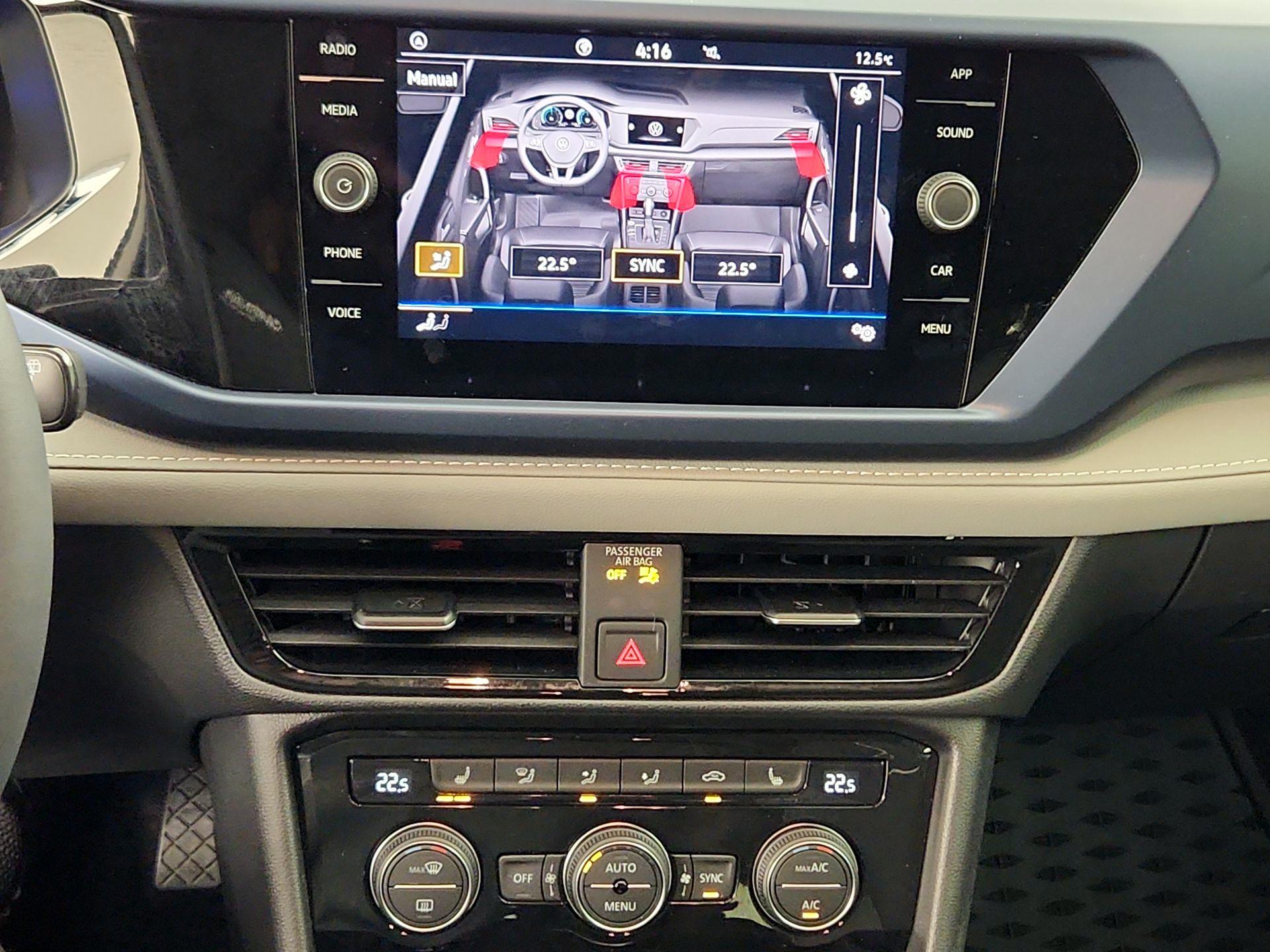 Thumbnail: 2024 Volkswagen Taos - 16