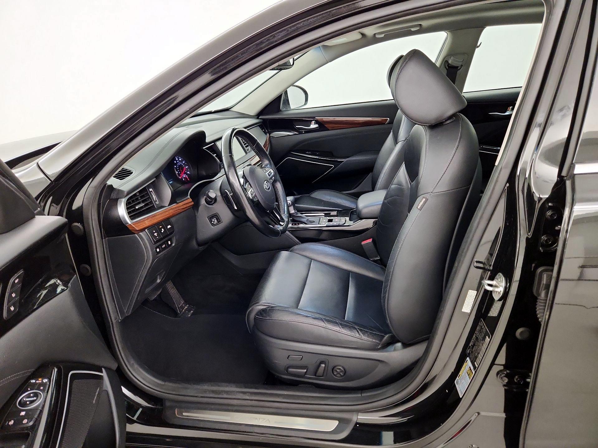 Thumbnail: 2017 Kia Cadenza - 11