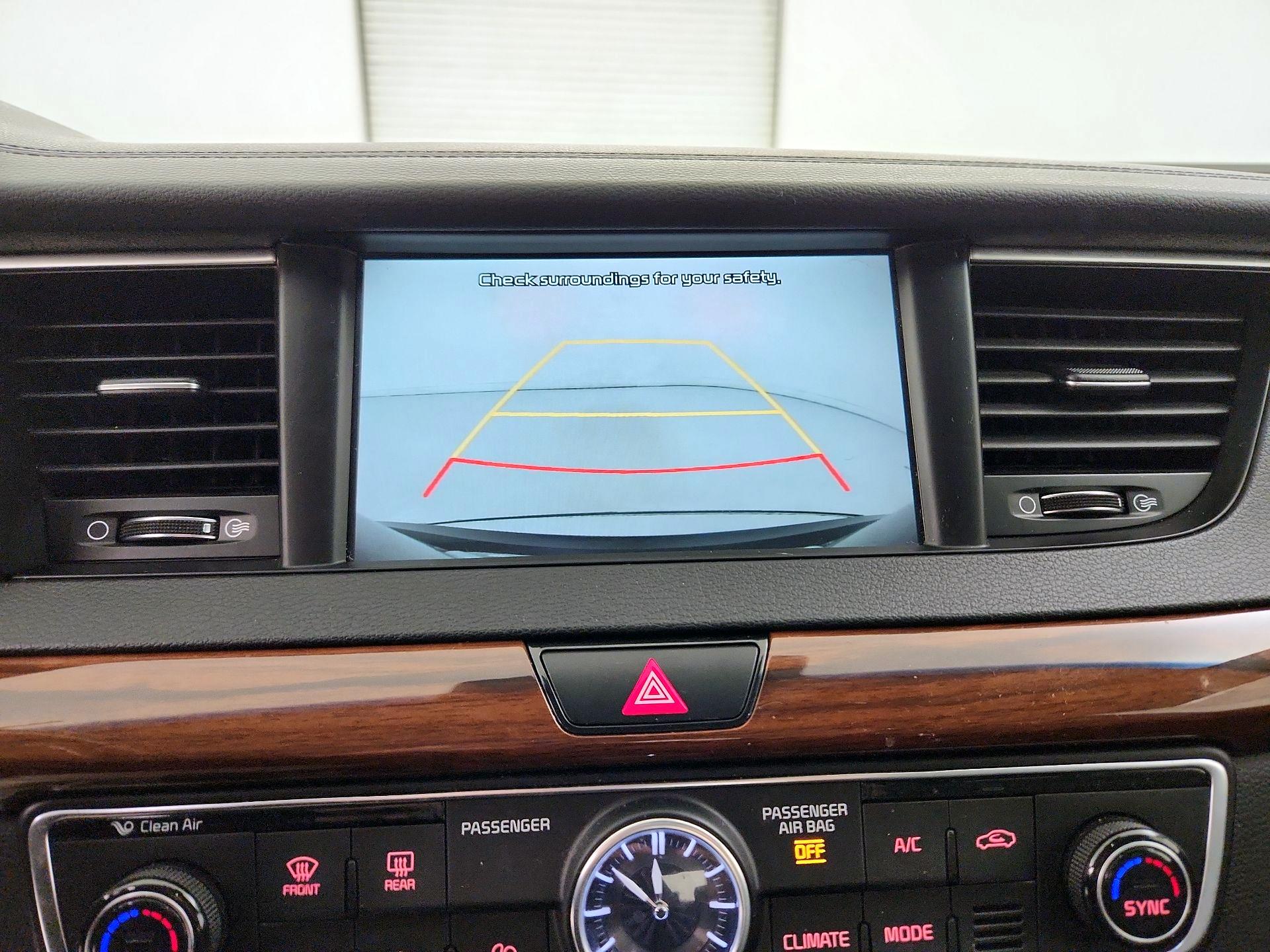 Thumbnail: 2017 Kia Cadenza - 14