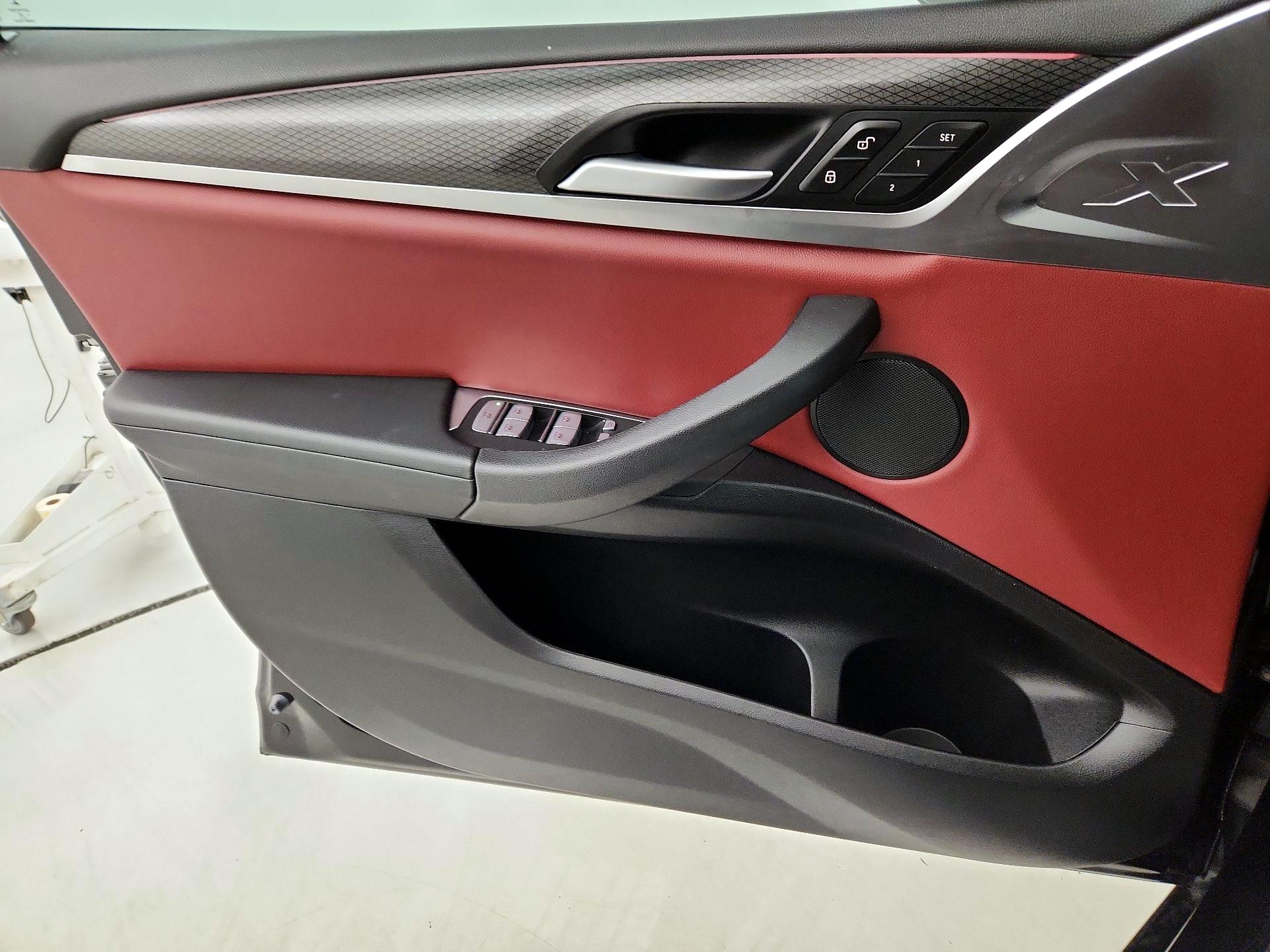 Thumbnail: 2023 BMW X4 - 12