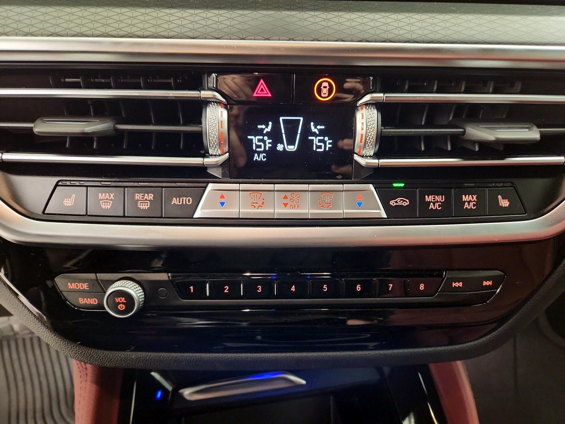 Thumbnail: 2023 BMW X4 - 17