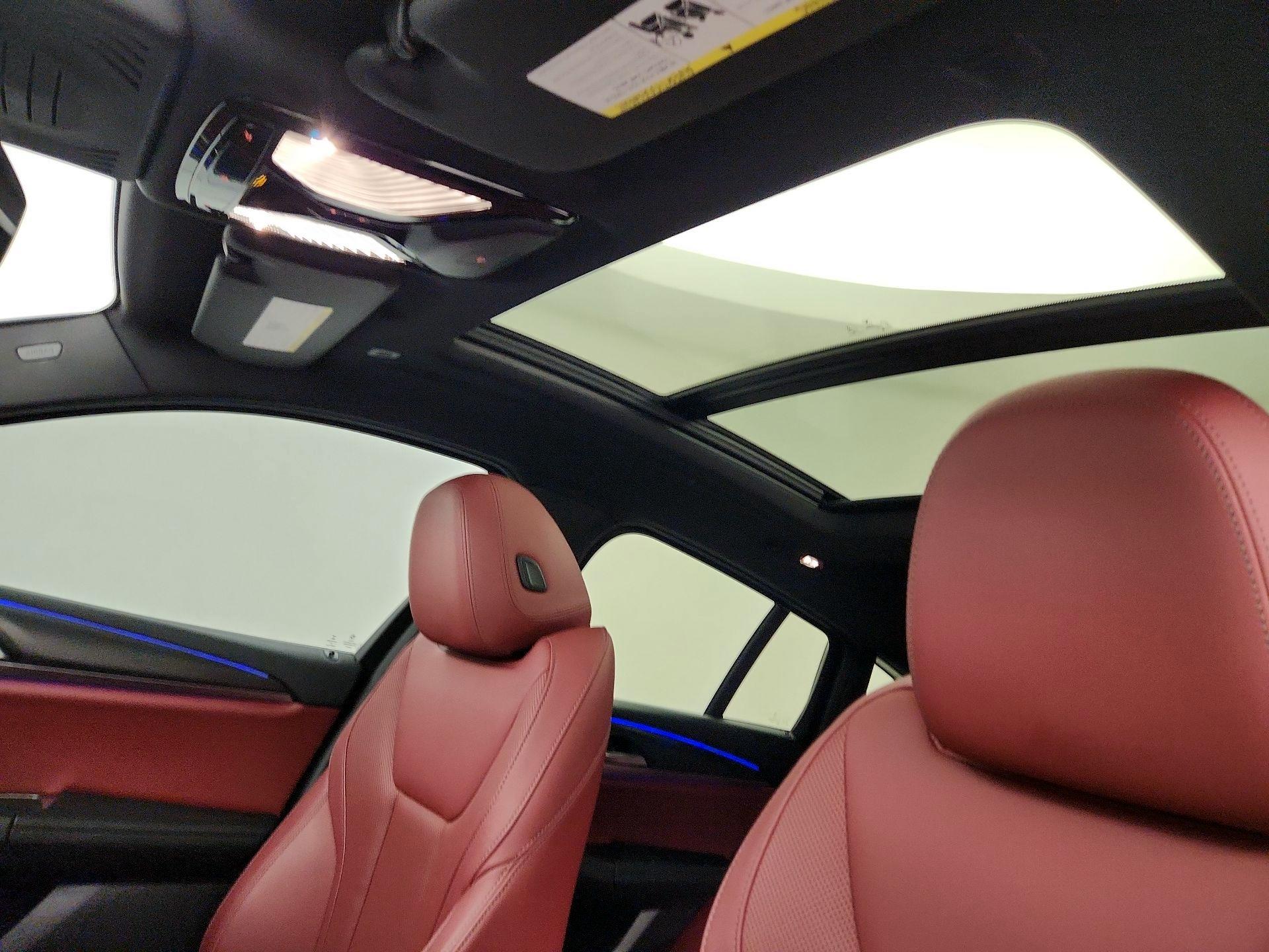 Thumbnail: 2023 BMW X4 - 20