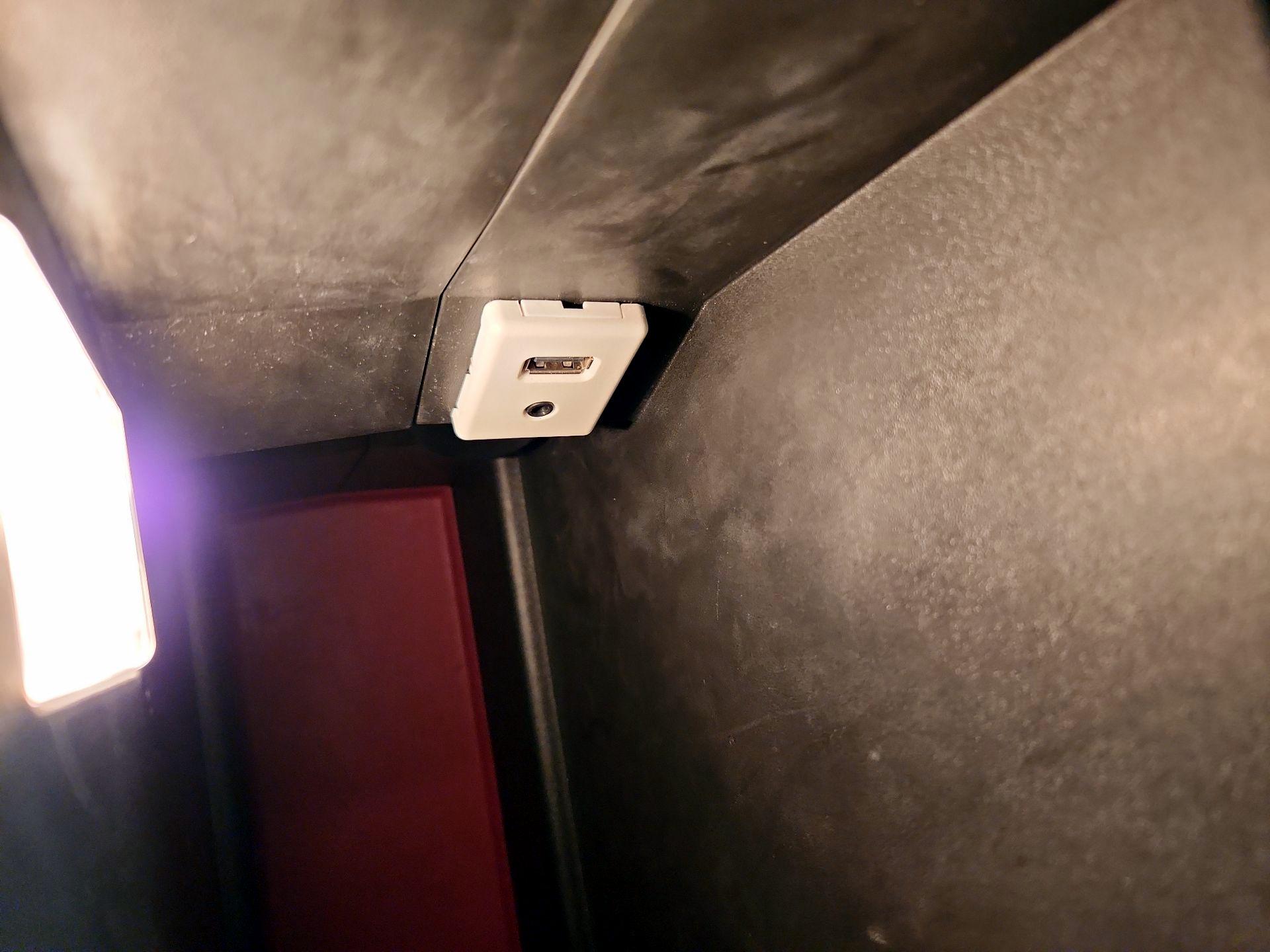 Thumbnail: 2017 GMC Terrain - 17