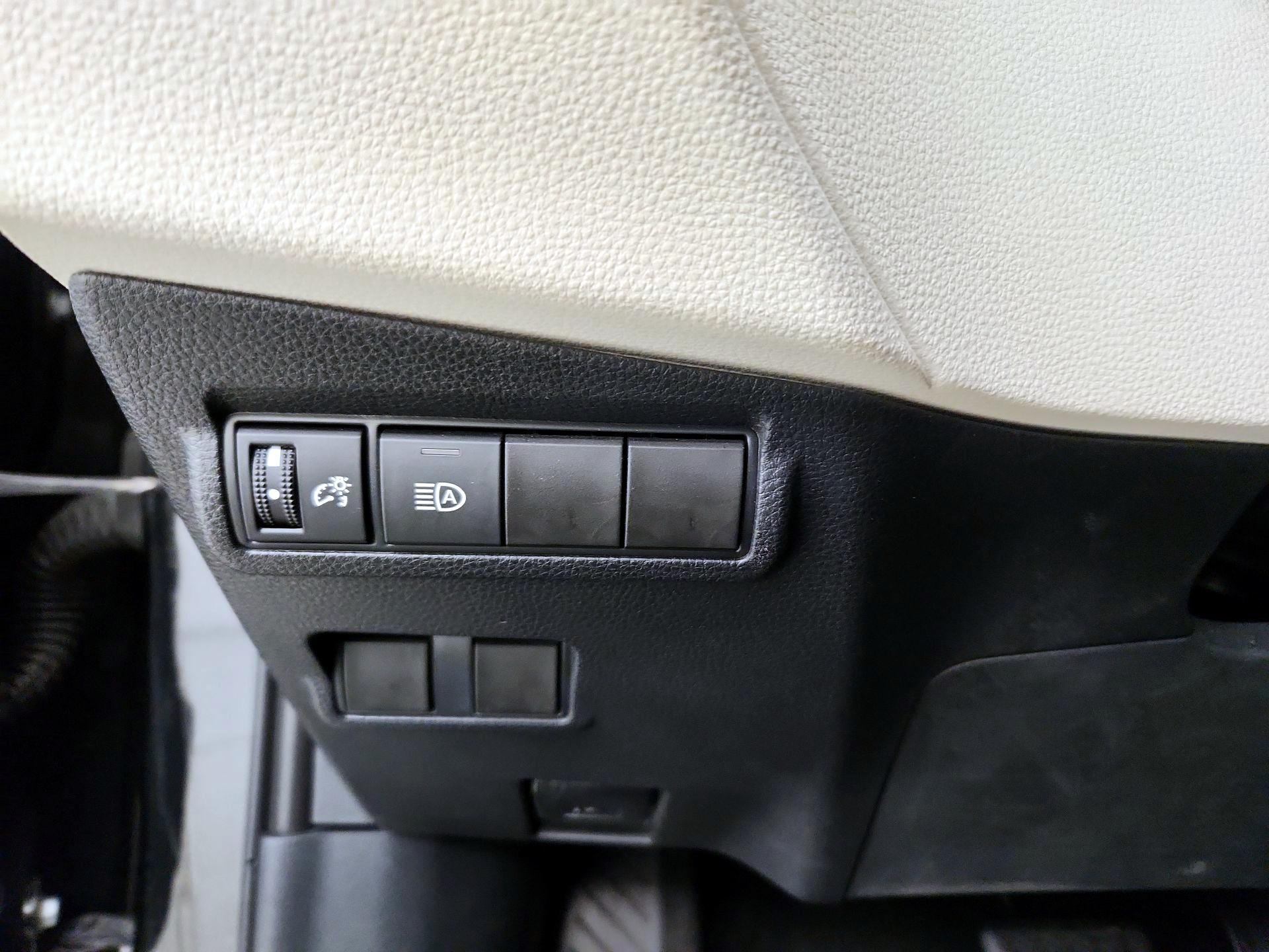 Thumbnail: 2022 Toyota Corolla Cross - 13