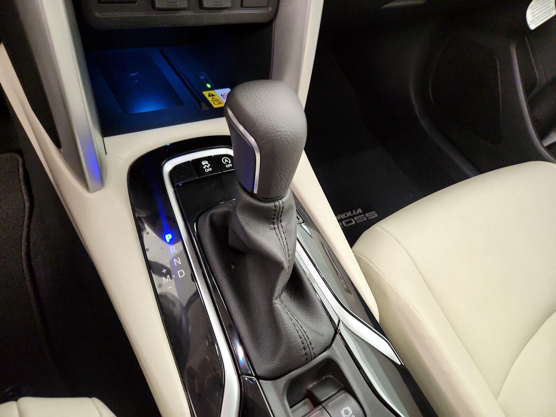 Thumbnail: 2022 Toyota Corolla Cross - 17