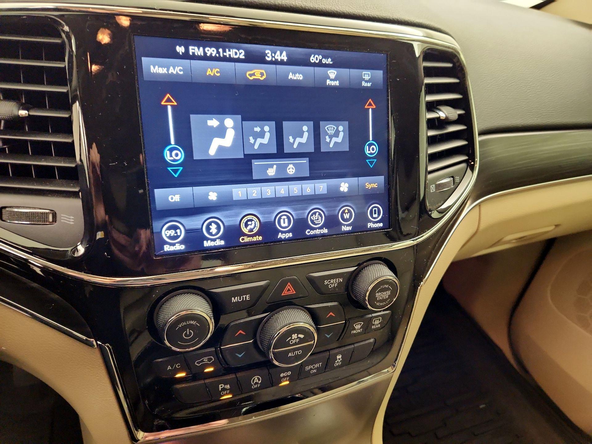 Thumbnail: 2019 Jeep Grand Cherokee - 17