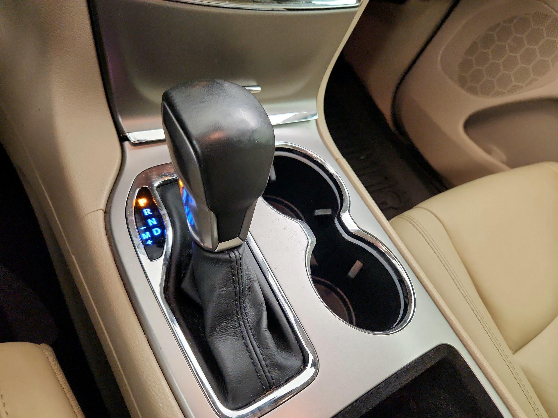 Thumbnail: 2019 Jeep Grand Cherokee - 18