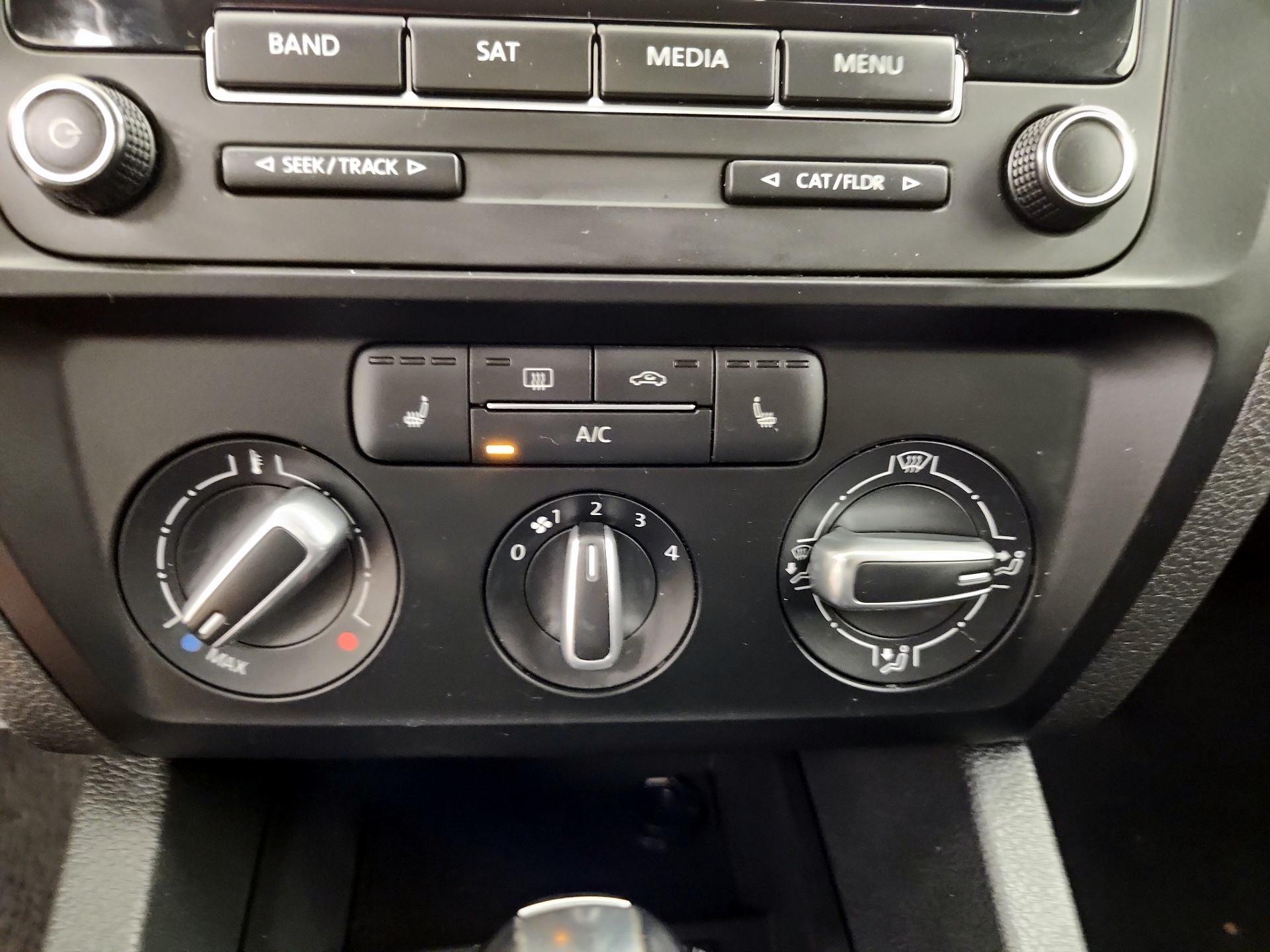 Thumbnail: 2015 Volkswagen Jetta - 15