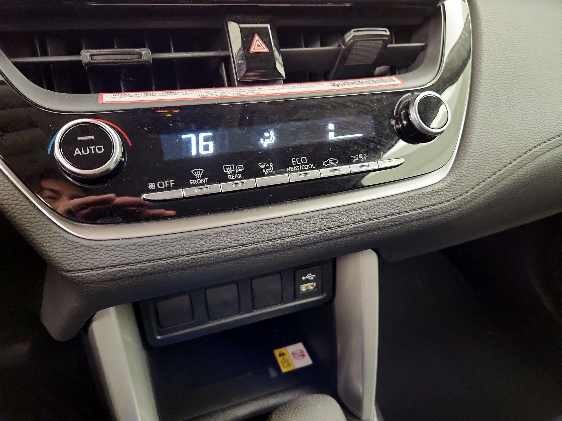 Thumbnail: 2022 Toyota Corolla Cross - 16