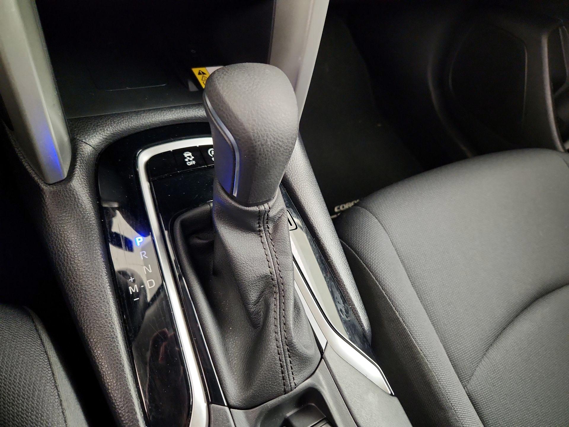 Thumbnail: 2022 Toyota Corolla Cross - 17