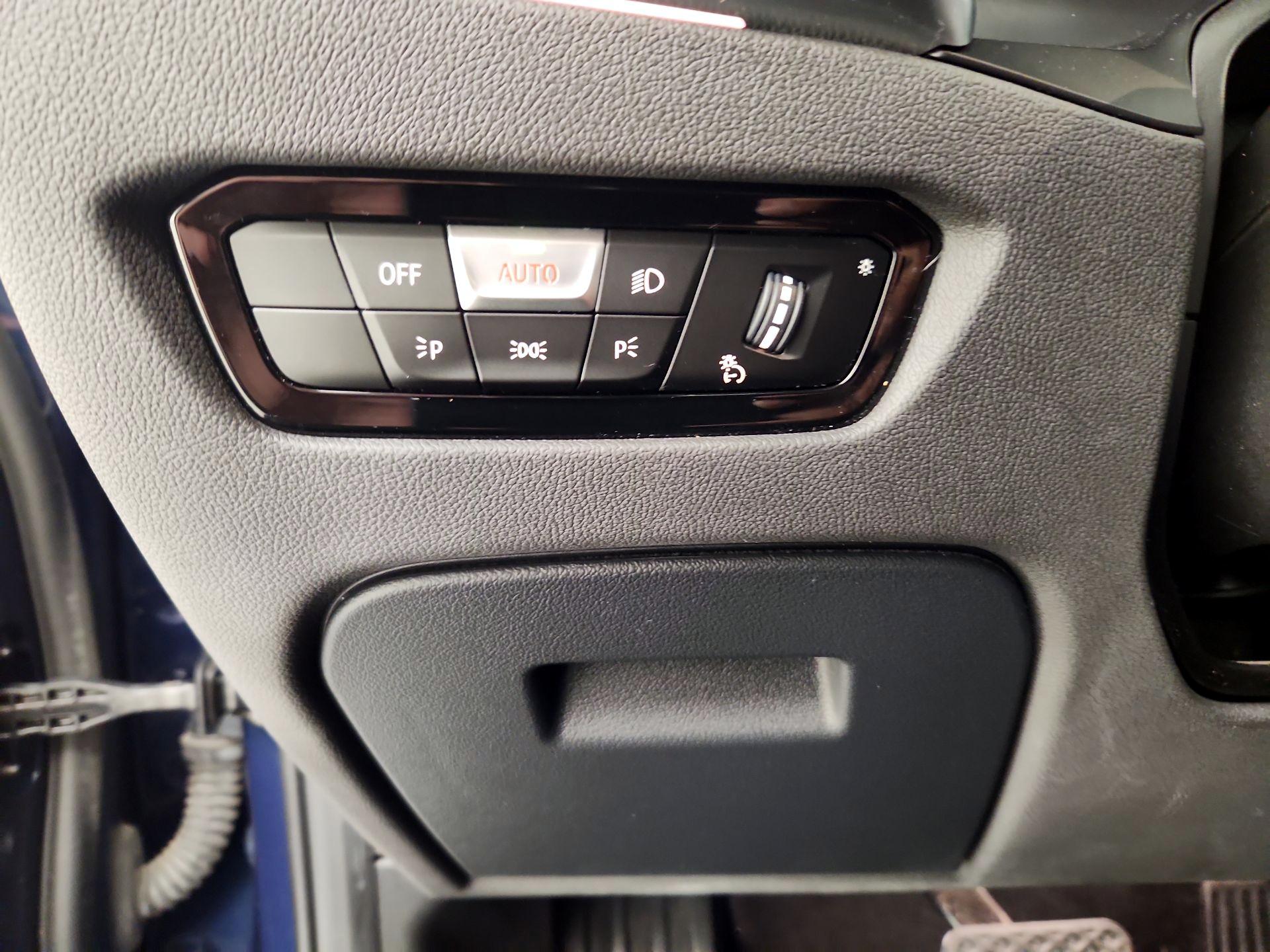 Thumbnail: 2021 BMW 3 Series - 13