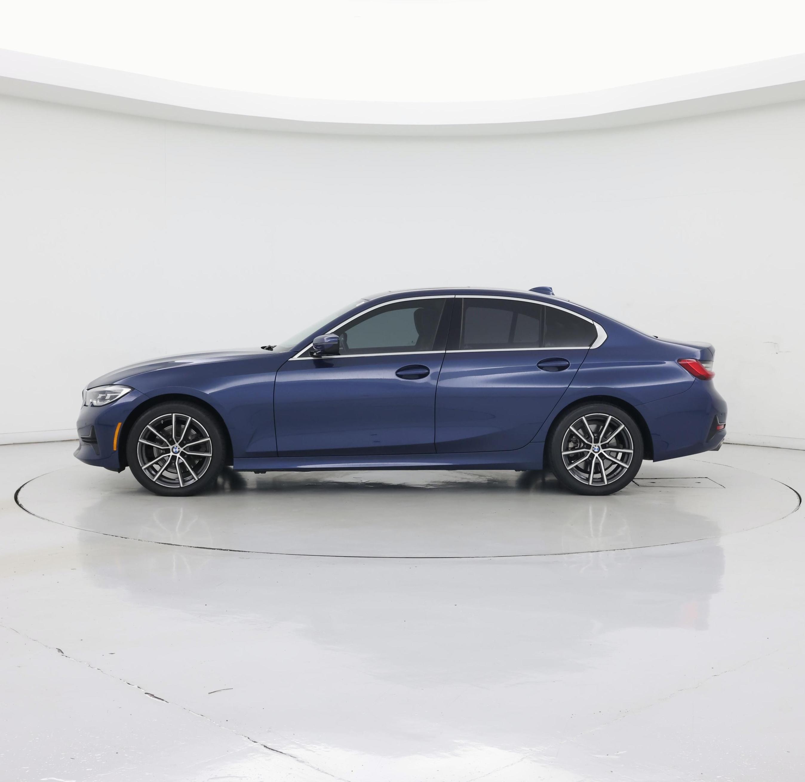 Thumbnail: 2021 BMW 3 Series - 3