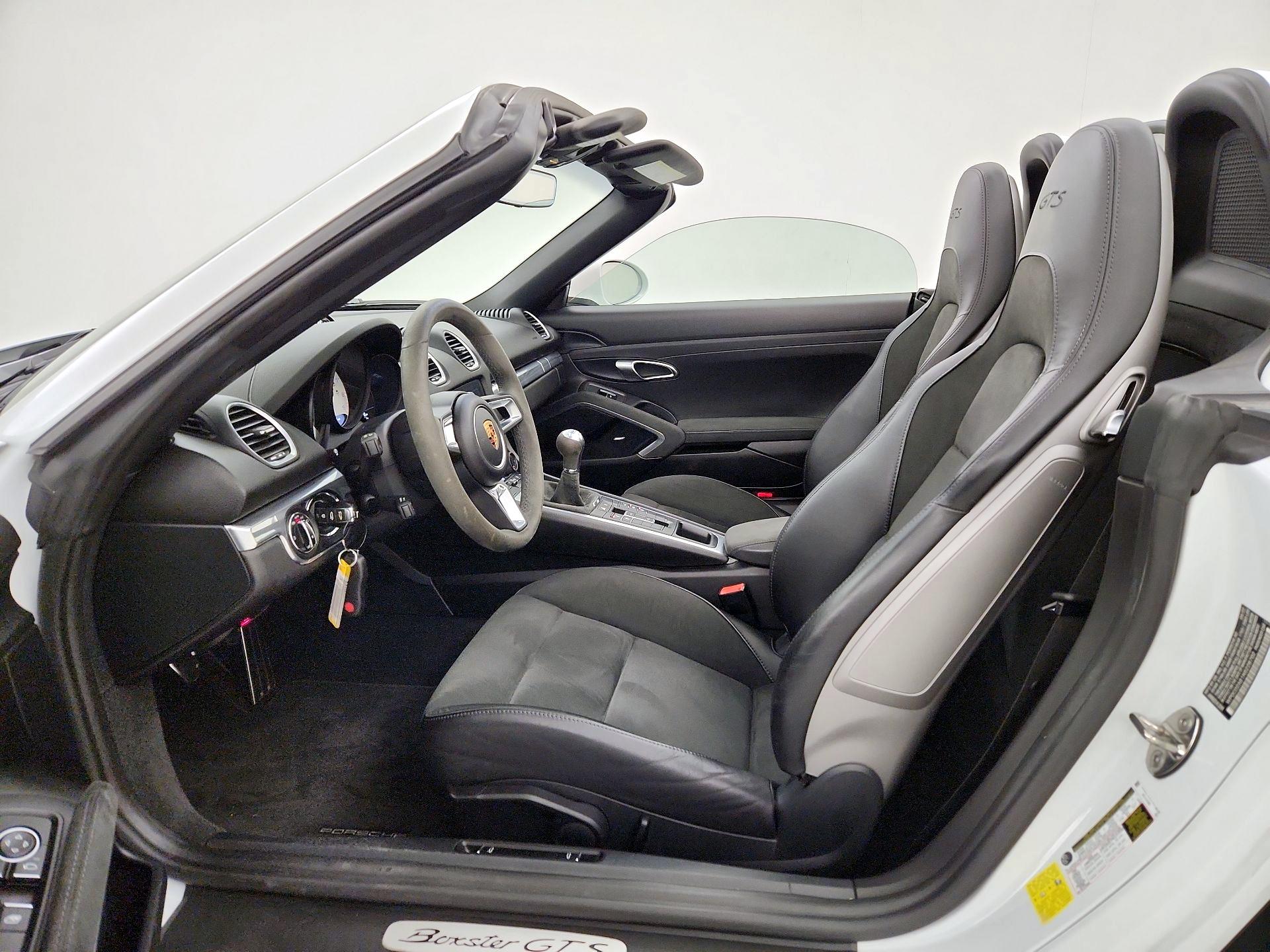 Thumbnail: 2022 Porsche 718 Boxster - 11