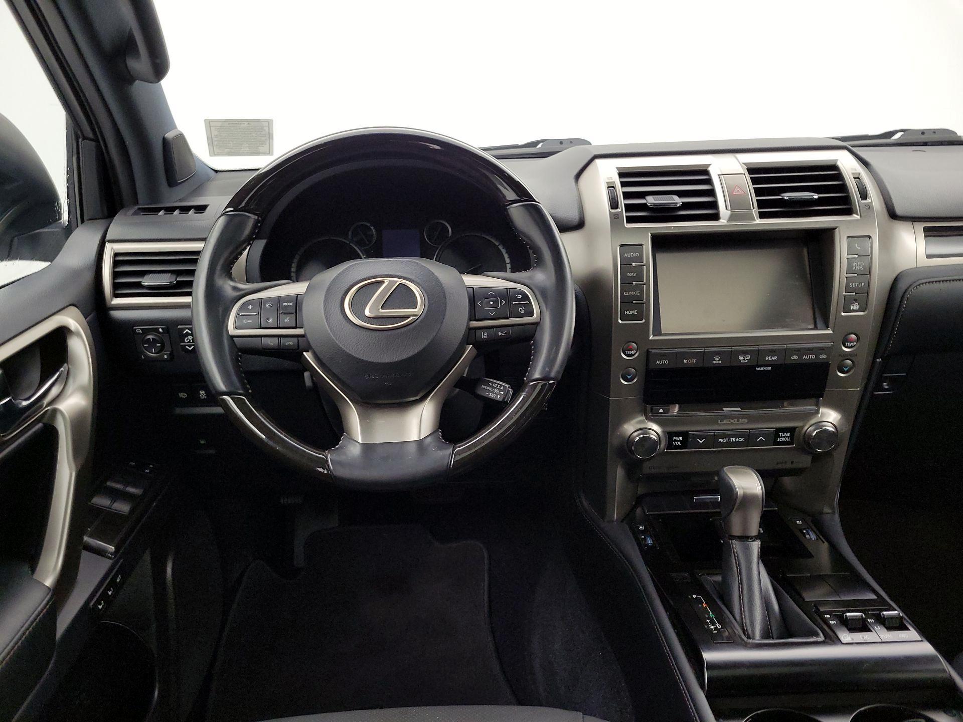 Thumbnail: 2021 Lexus GX - 10