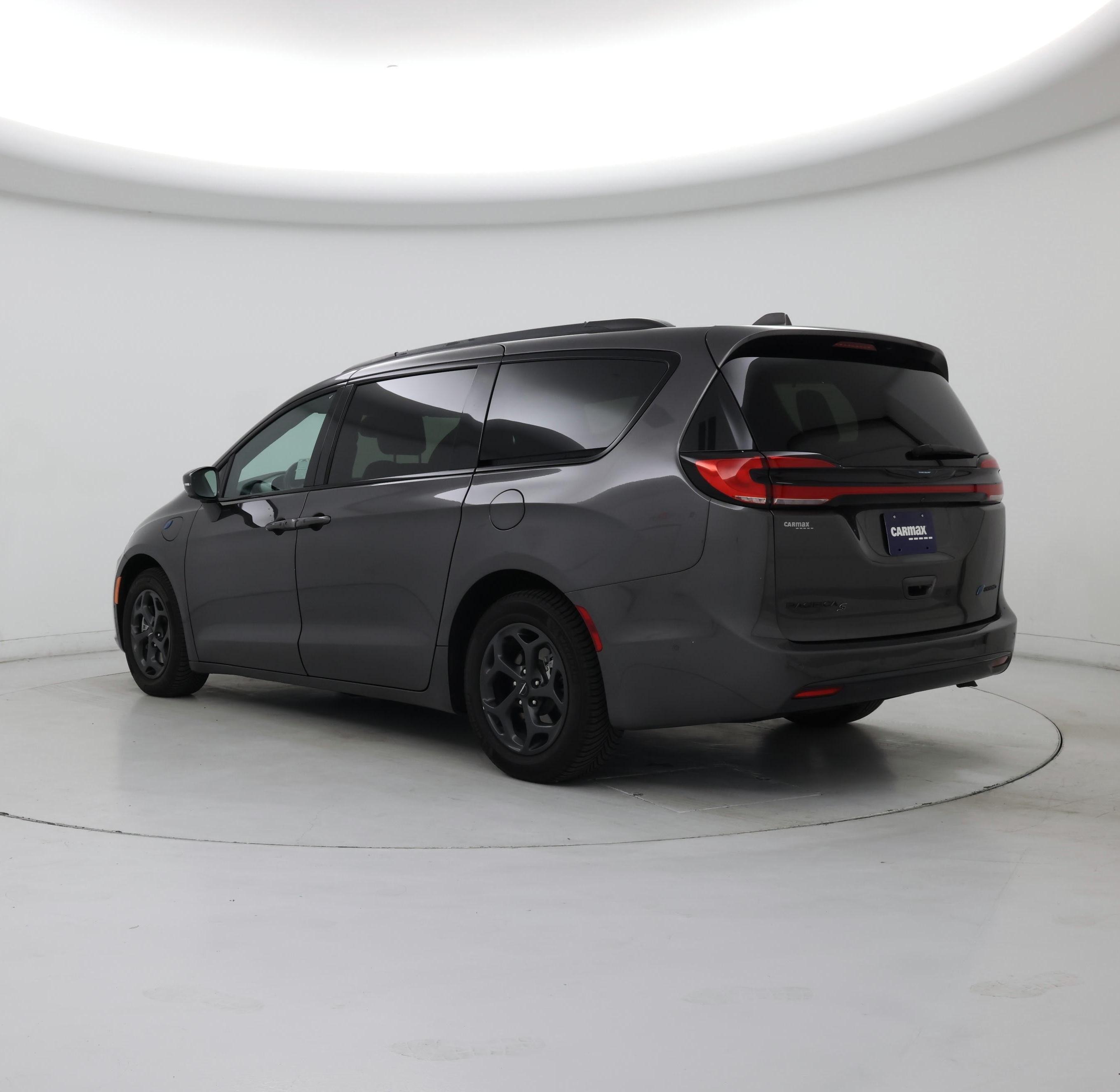 Thumbnail: 2021 Chrysler Pacifica - 2