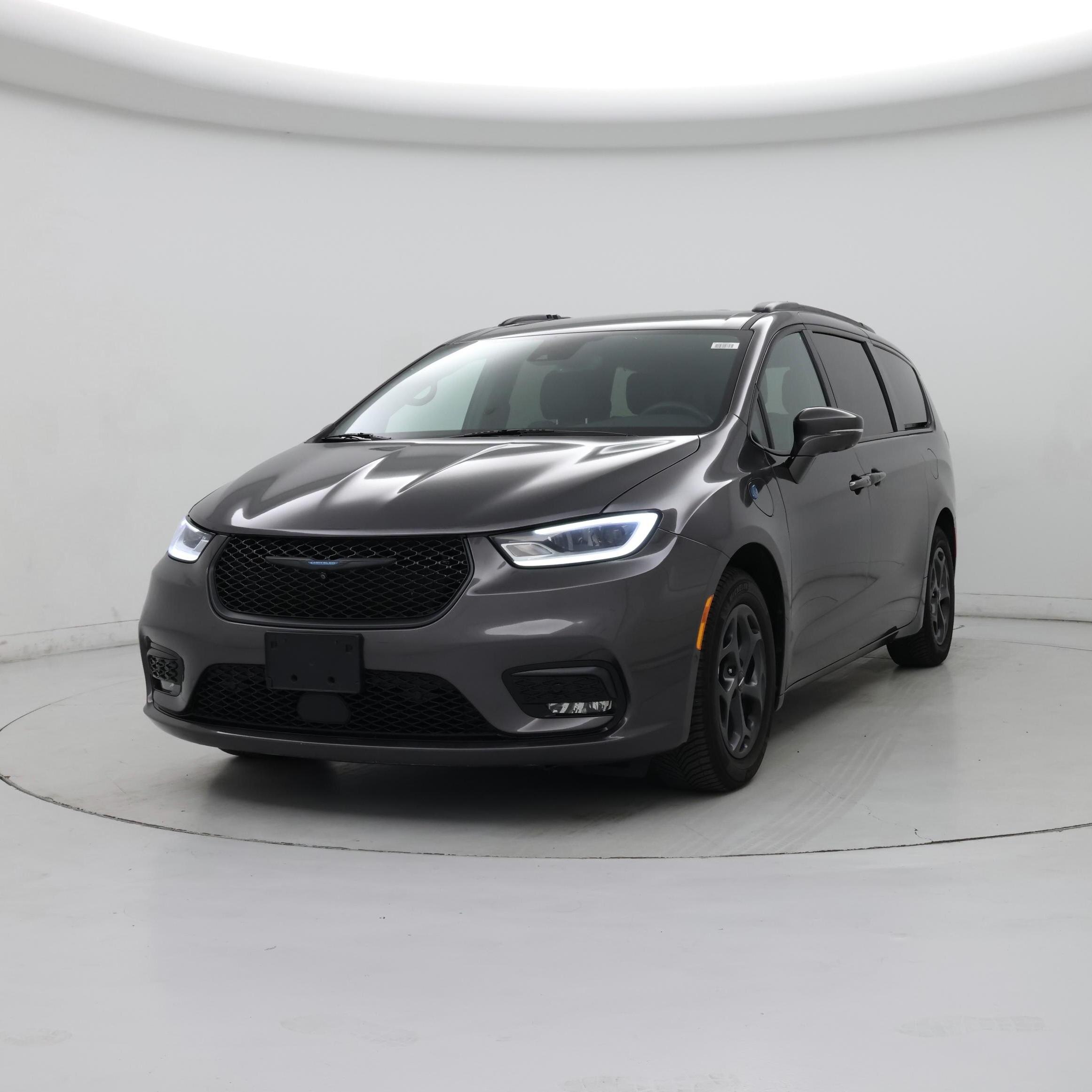 Thumbnail: 2021 Chrysler Pacifica - 4