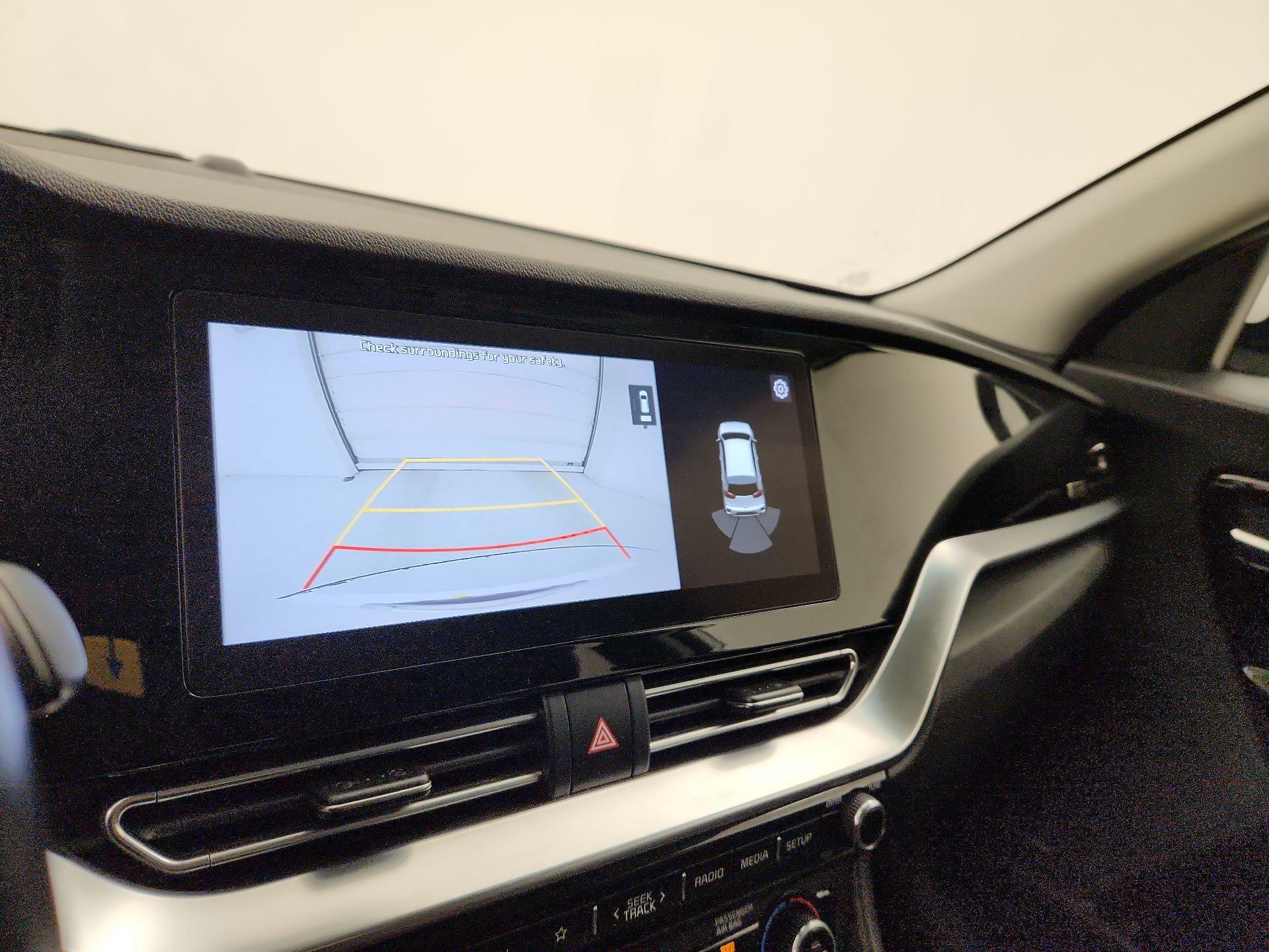 Thumbnail: 2020 Kia Niro - 15