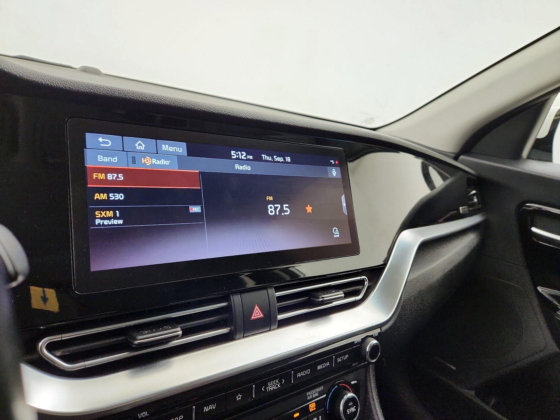 Thumbnail: 2020 Kia Niro - 16