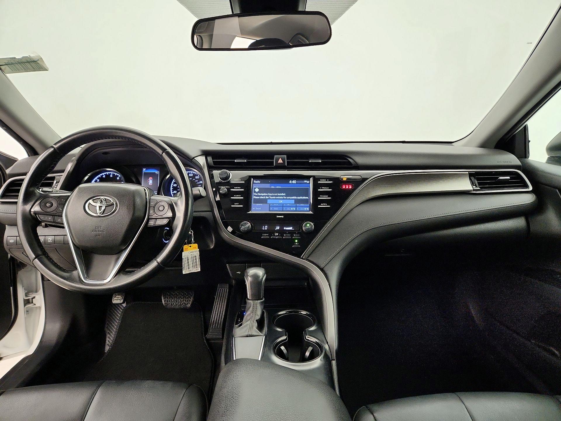 Thumbnail: 2020 Toyota Camry - 9