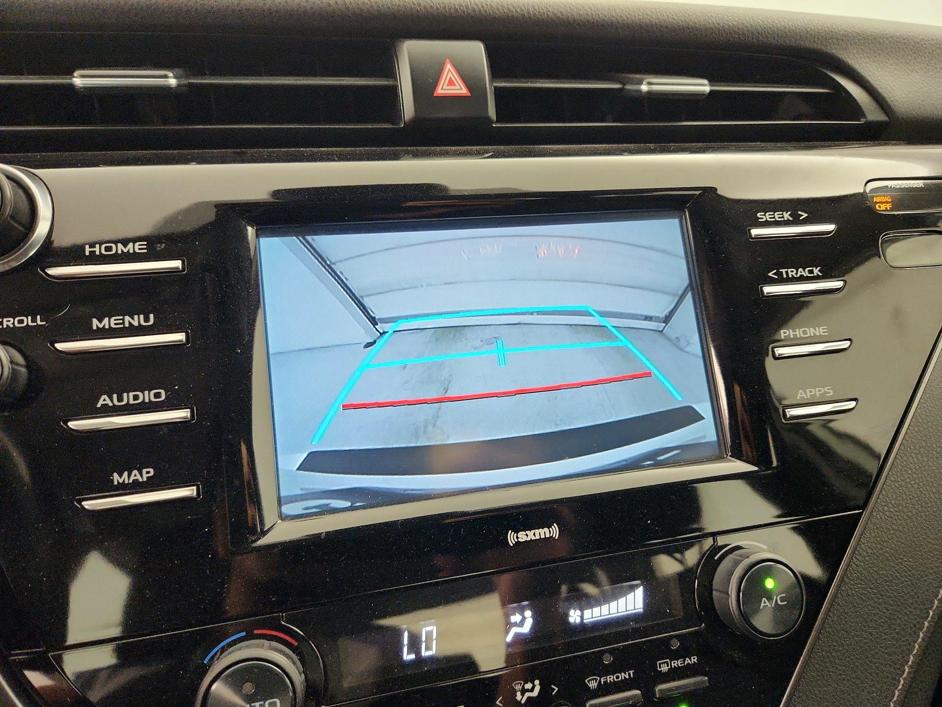 Thumbnail: 2020 Toyota Camry - 14