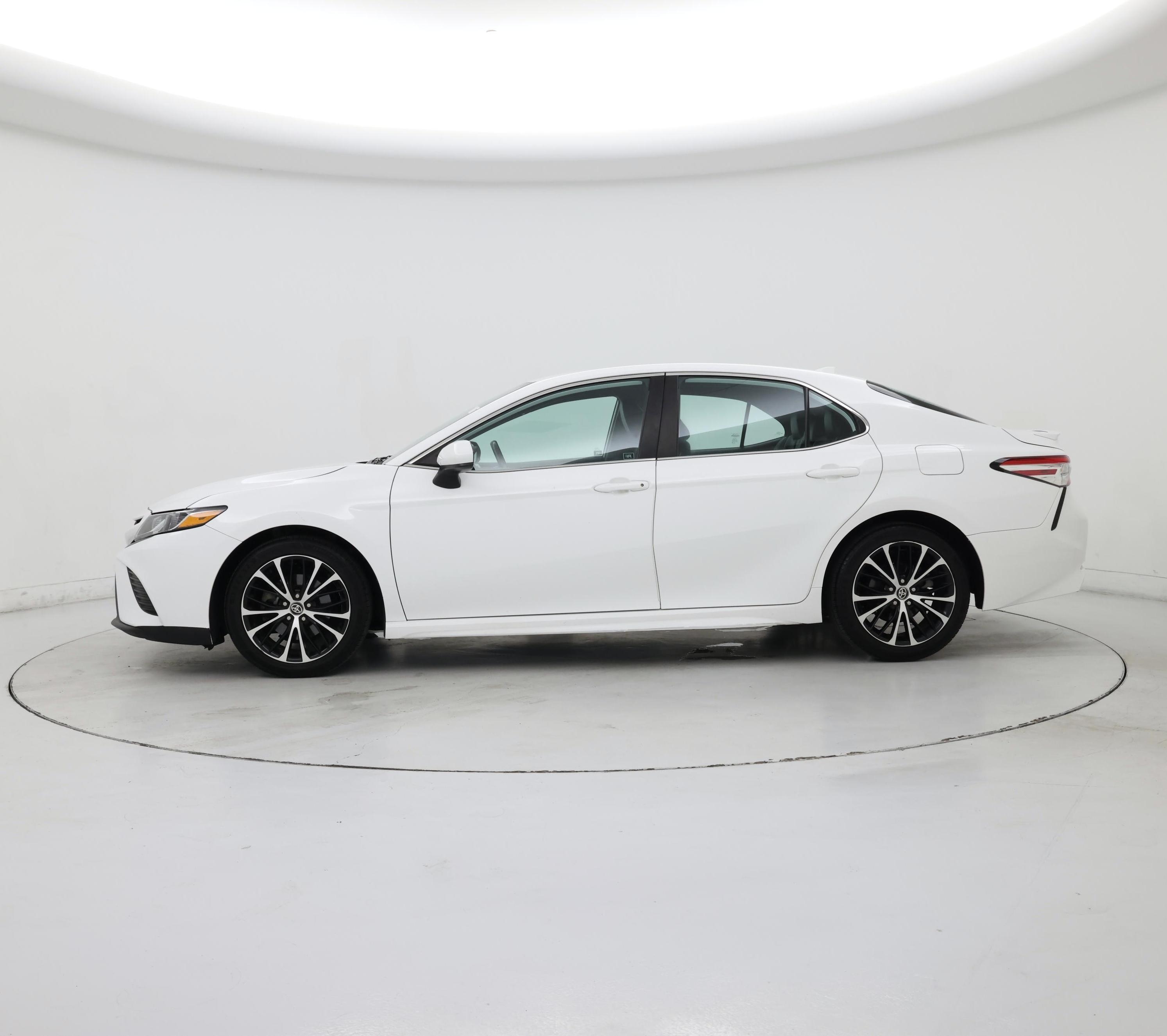 Thumbnail: 2020 Toyota Camry - 3