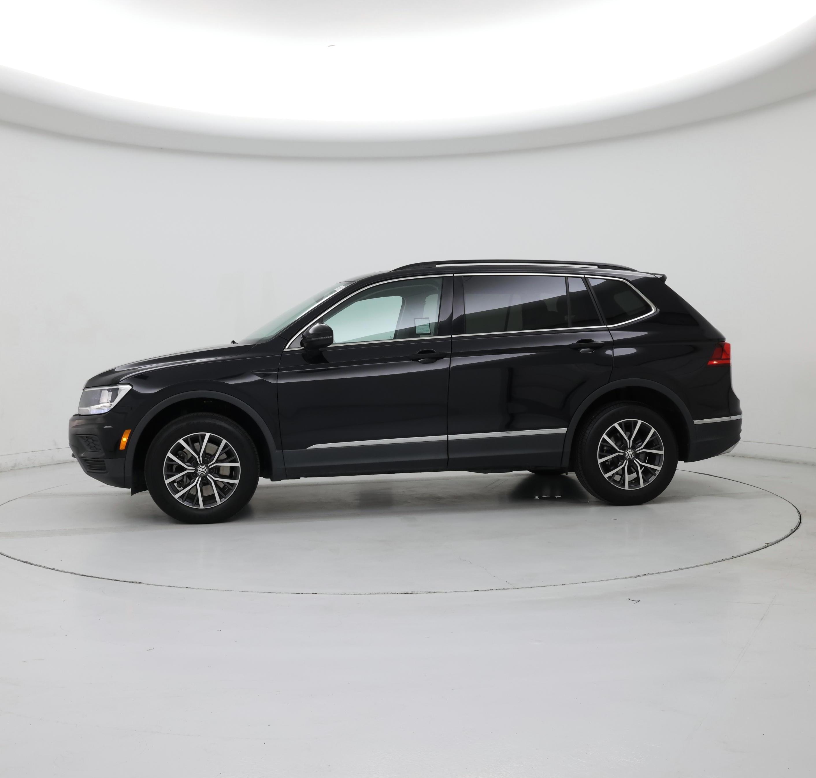 Thumbnail: 2020 Volkswagen Tiguan - 3