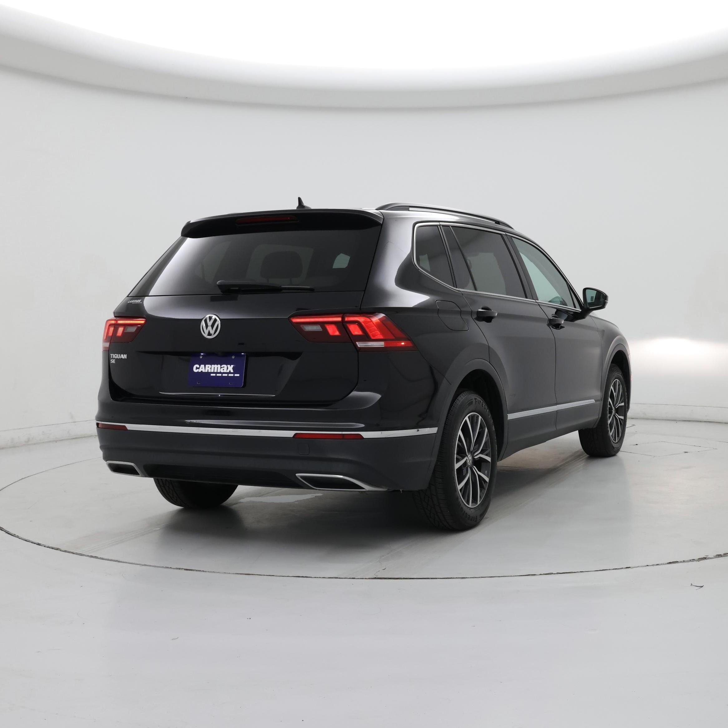 Thumbnail: 2020 Volkswagen Tiguan - 8