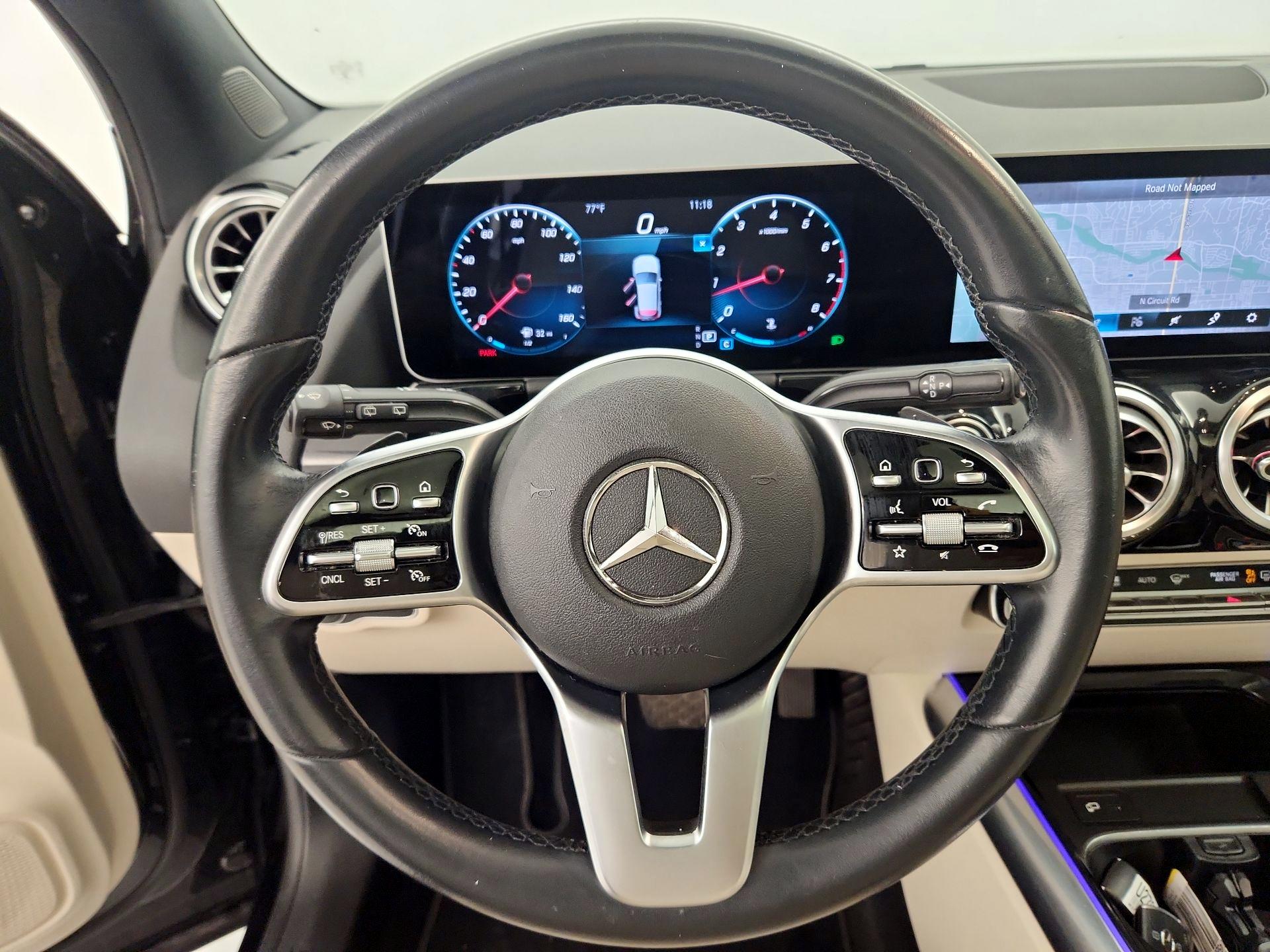 Thumbnail: 2021 Mercedes-Benz GLA - 10
