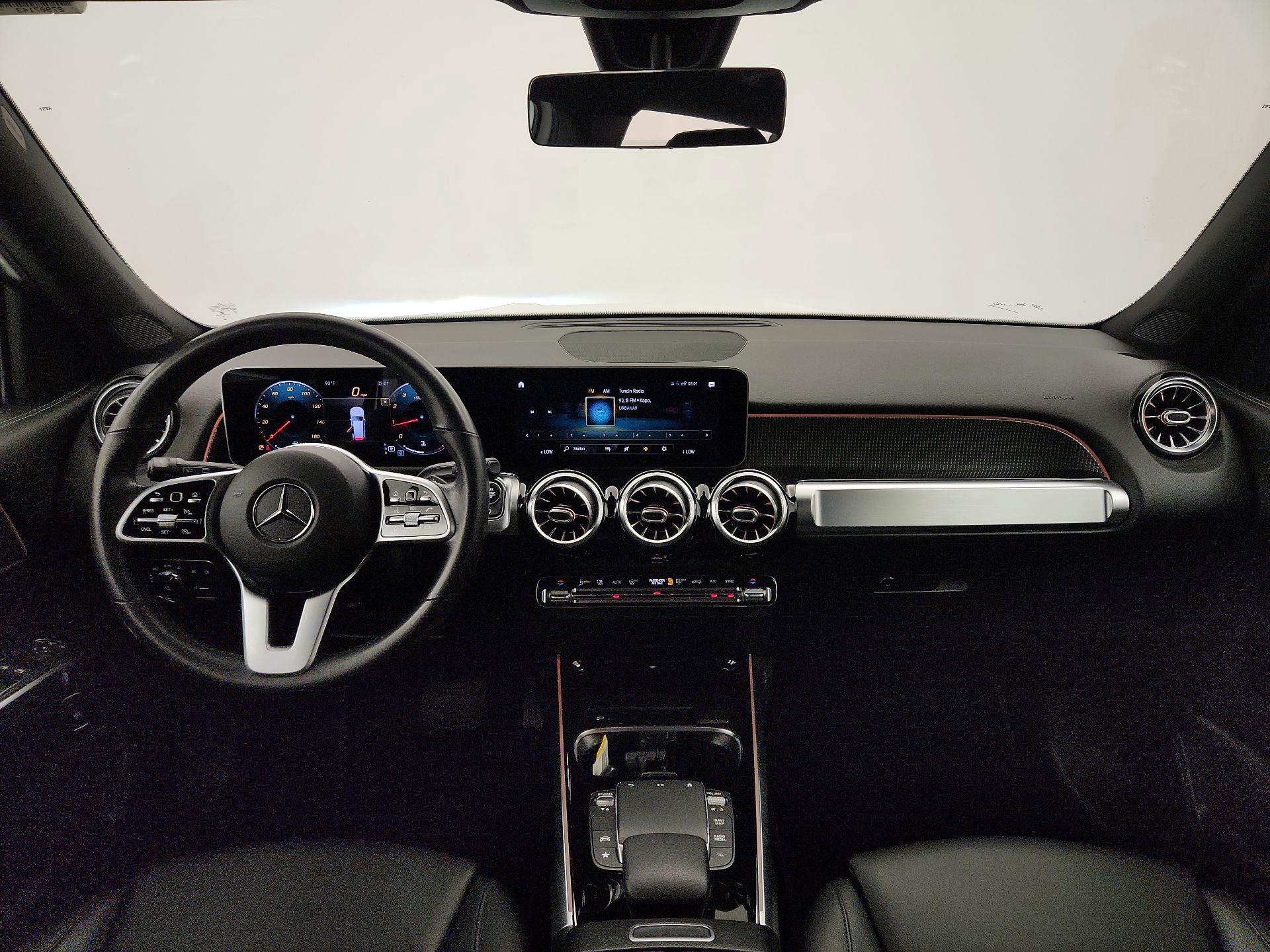 Thumbnail: 2021 Mercedes-Benz GLB - 9