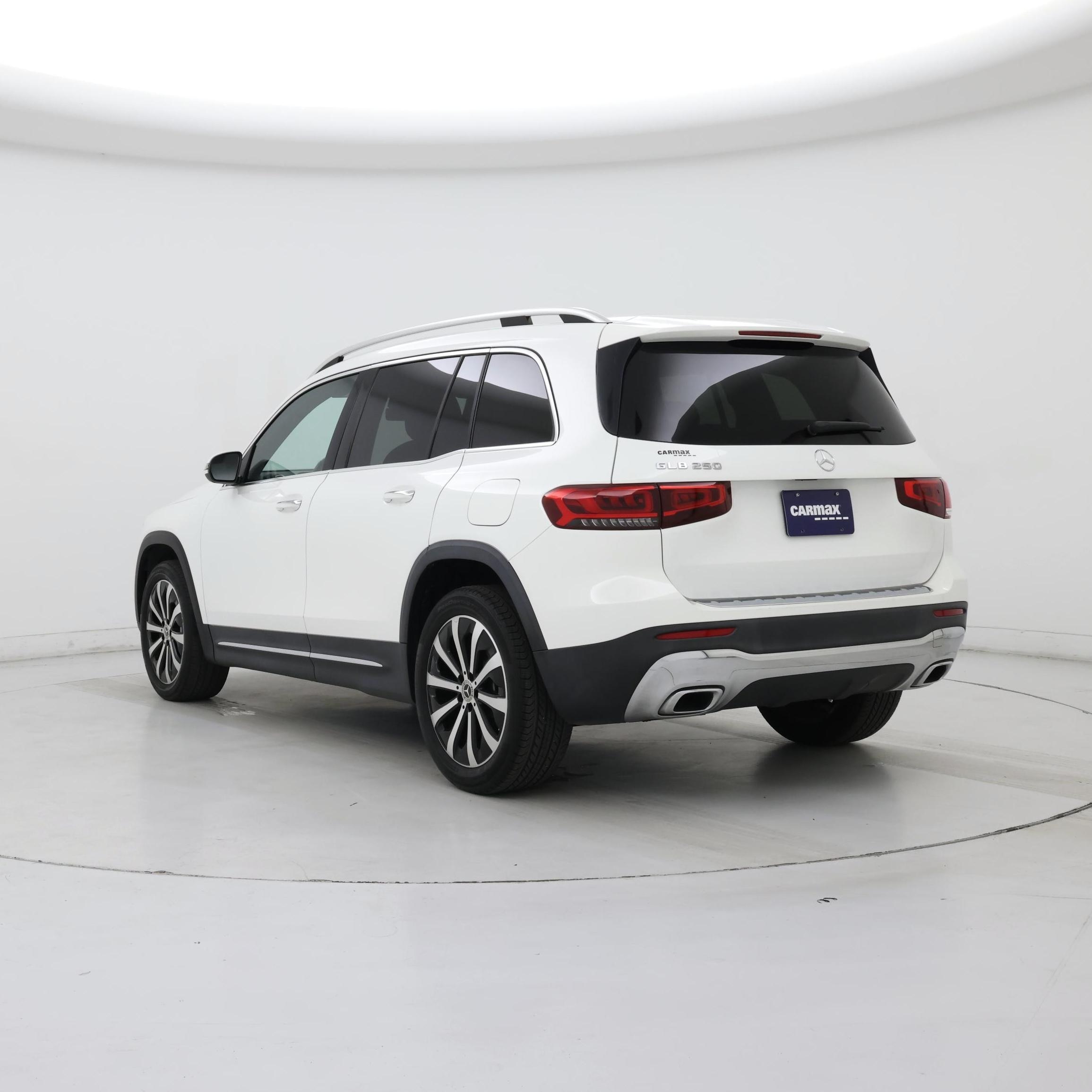 Thumbnail: 2021 Mercedes-Benz GLB - 2