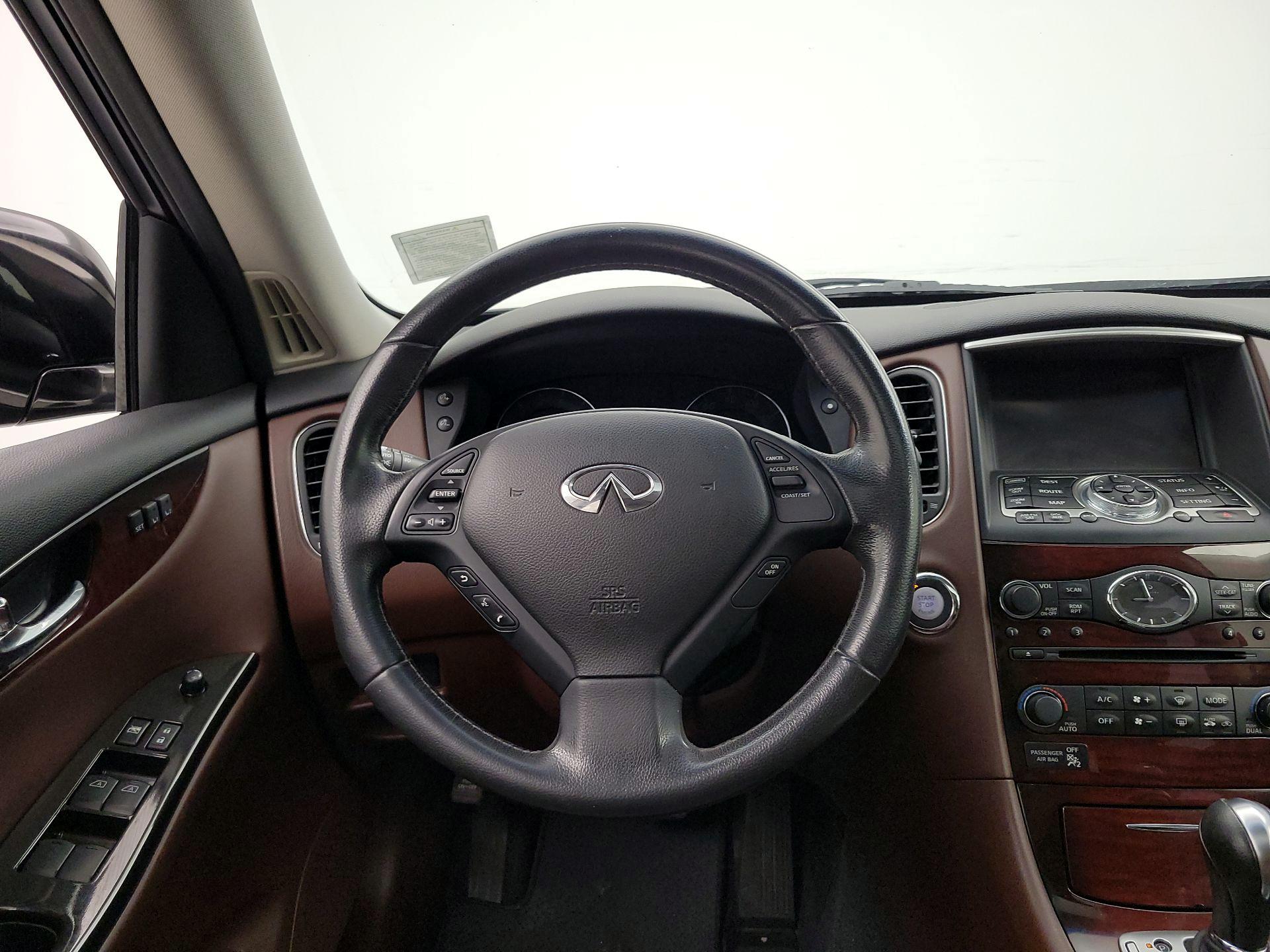 Thumbnail: 2016 INFINITI QX50 - 10