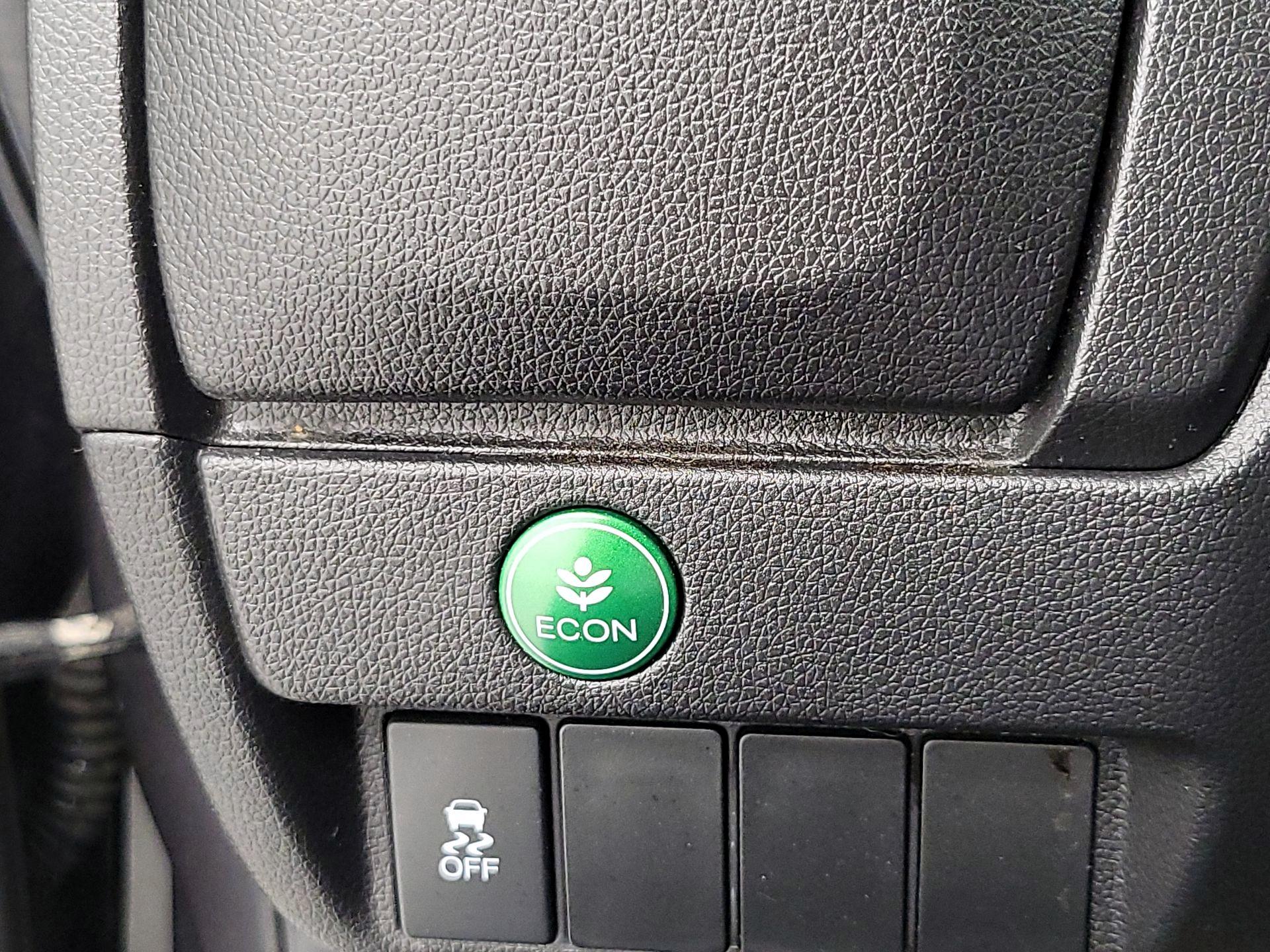 Thumbnail: 2016 Honda Fit - 13