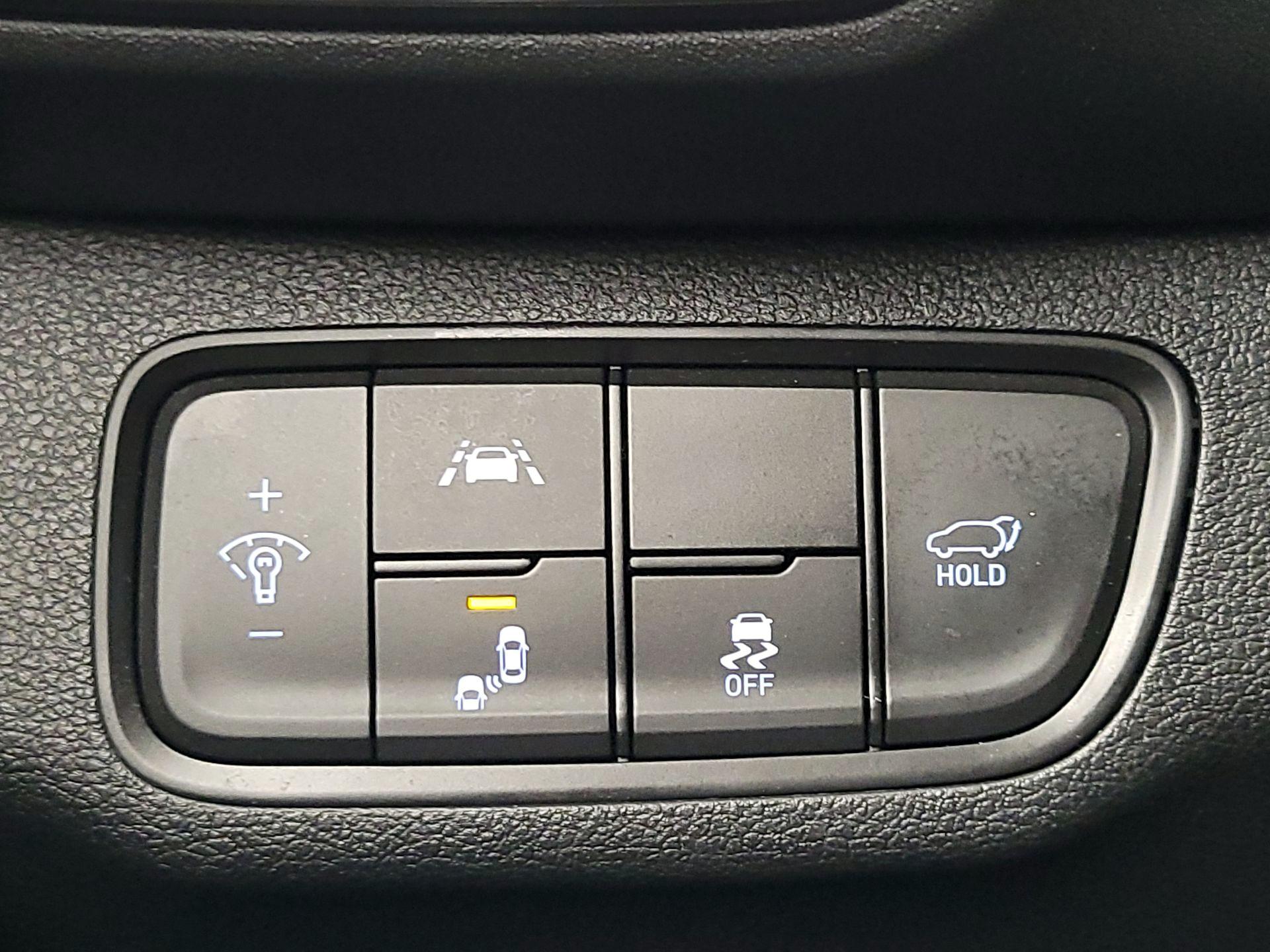 Thumbnail: 2019 Hyundai Santa Fe - 13