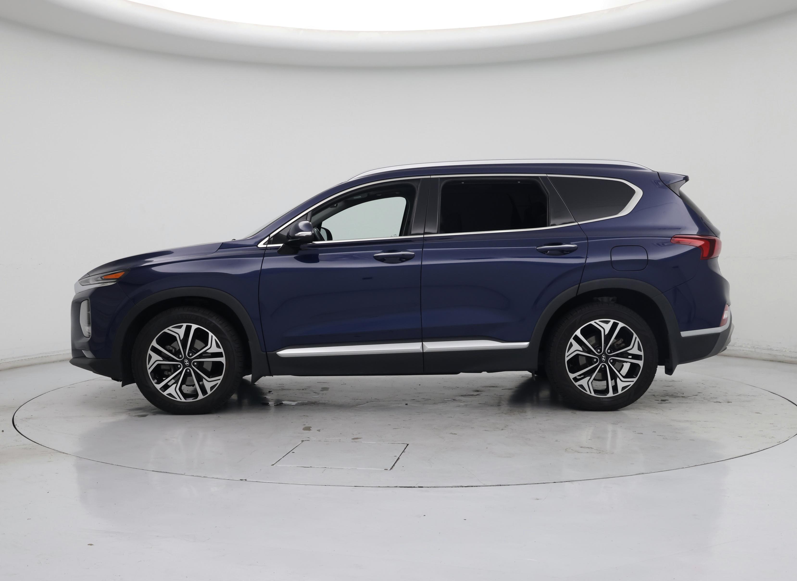 Thumbnail: 2019 Hyundai Santa Fe - 3