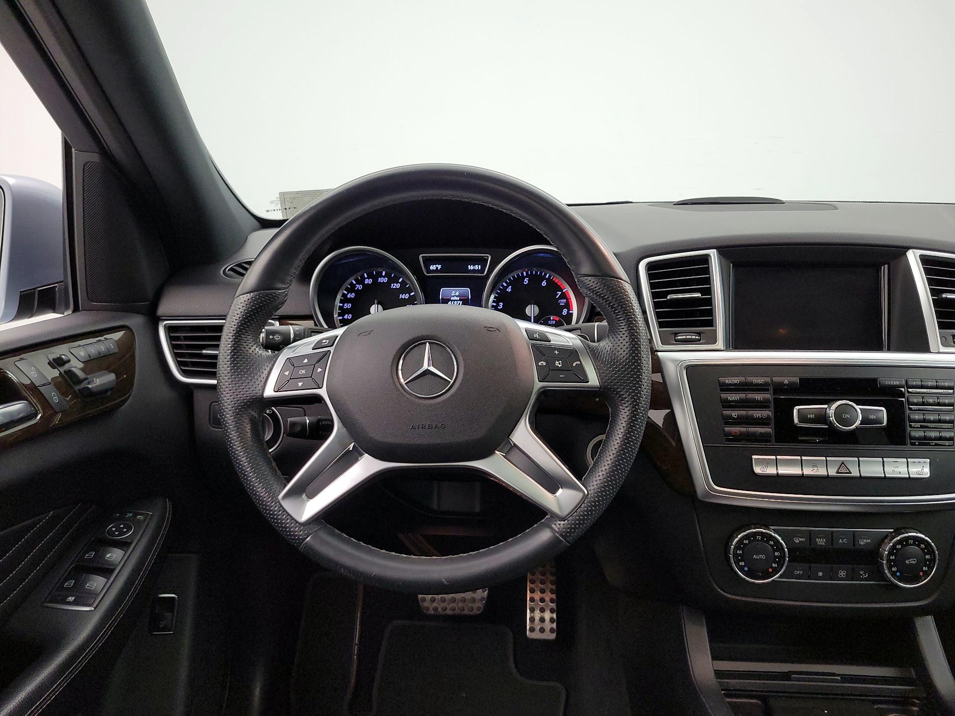 Thumbnail: 2015 Mercedes-Benz M-Class - 10