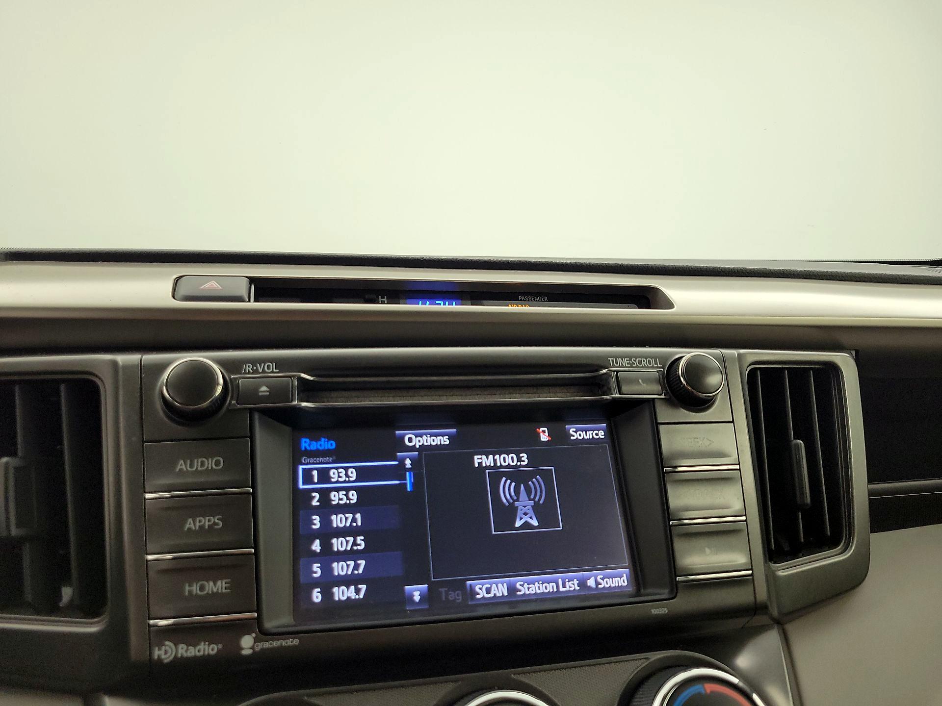Thumbnail: 2014 Toyota RAV4 - 15