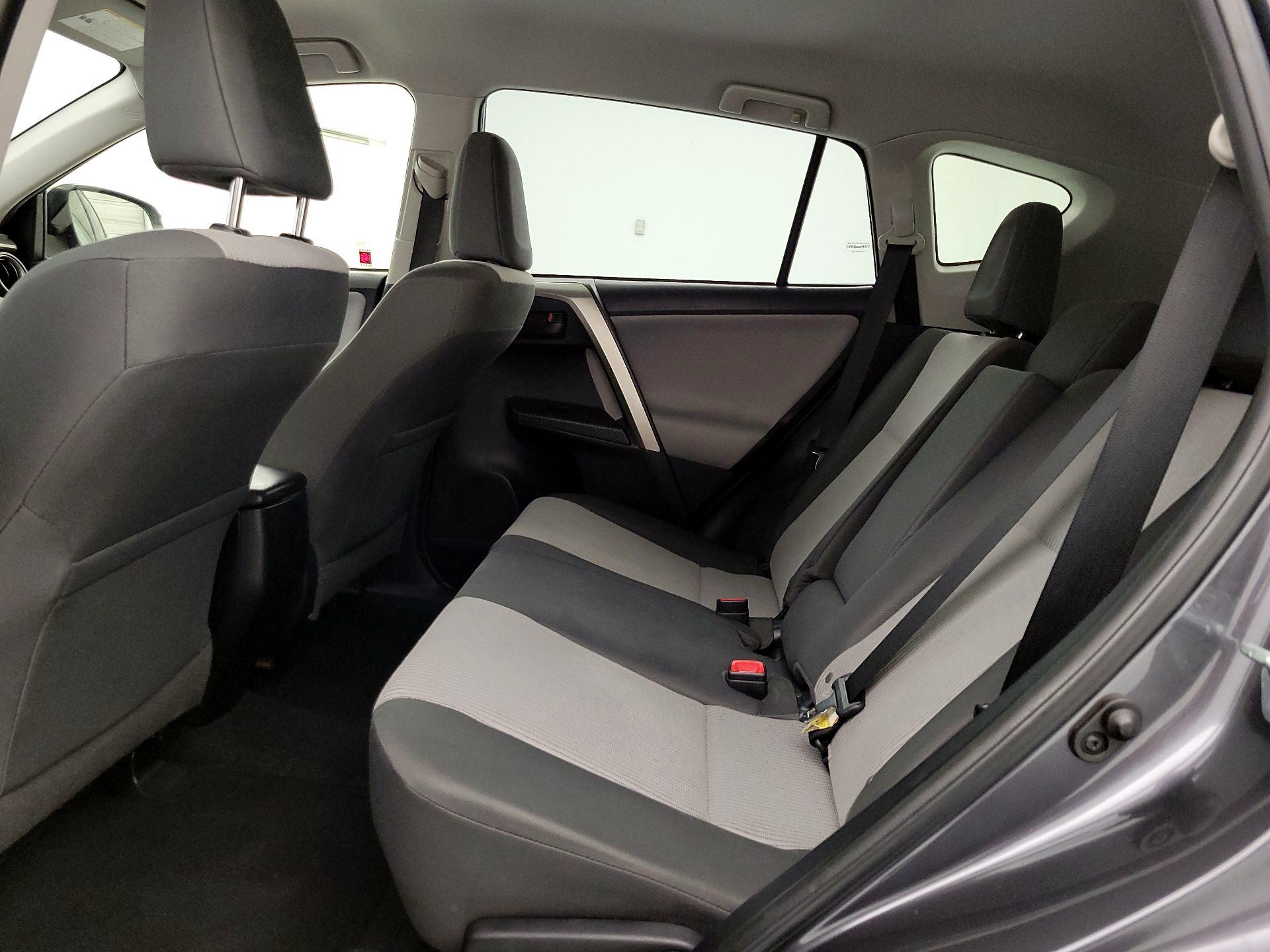 Thumbnail: 2014 Toyota RAV4 - 19