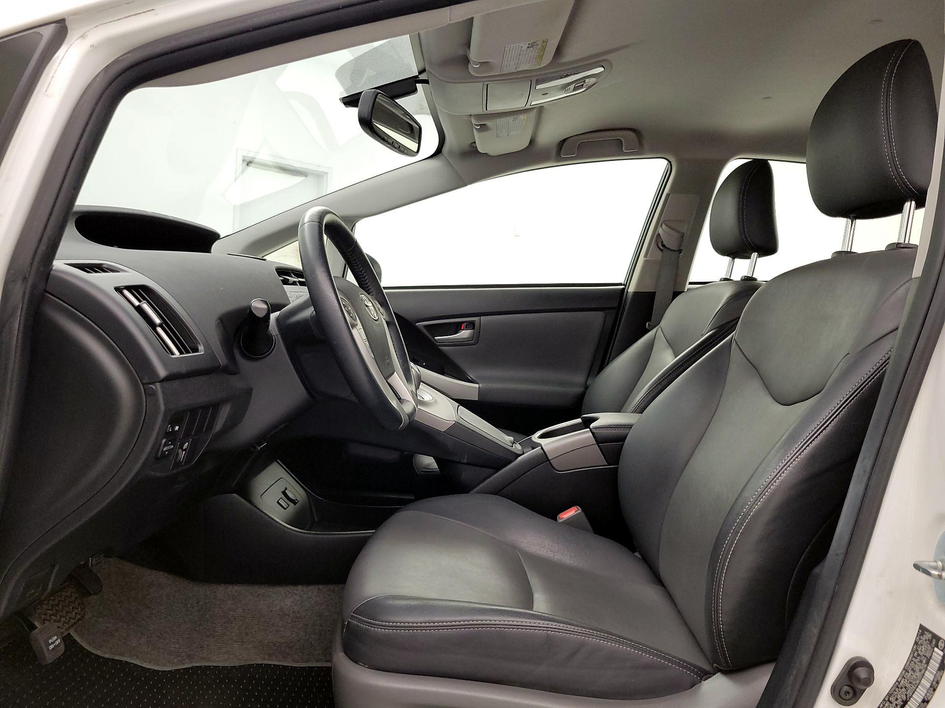 Thumbnail: 2014 Toyota Prius - 11