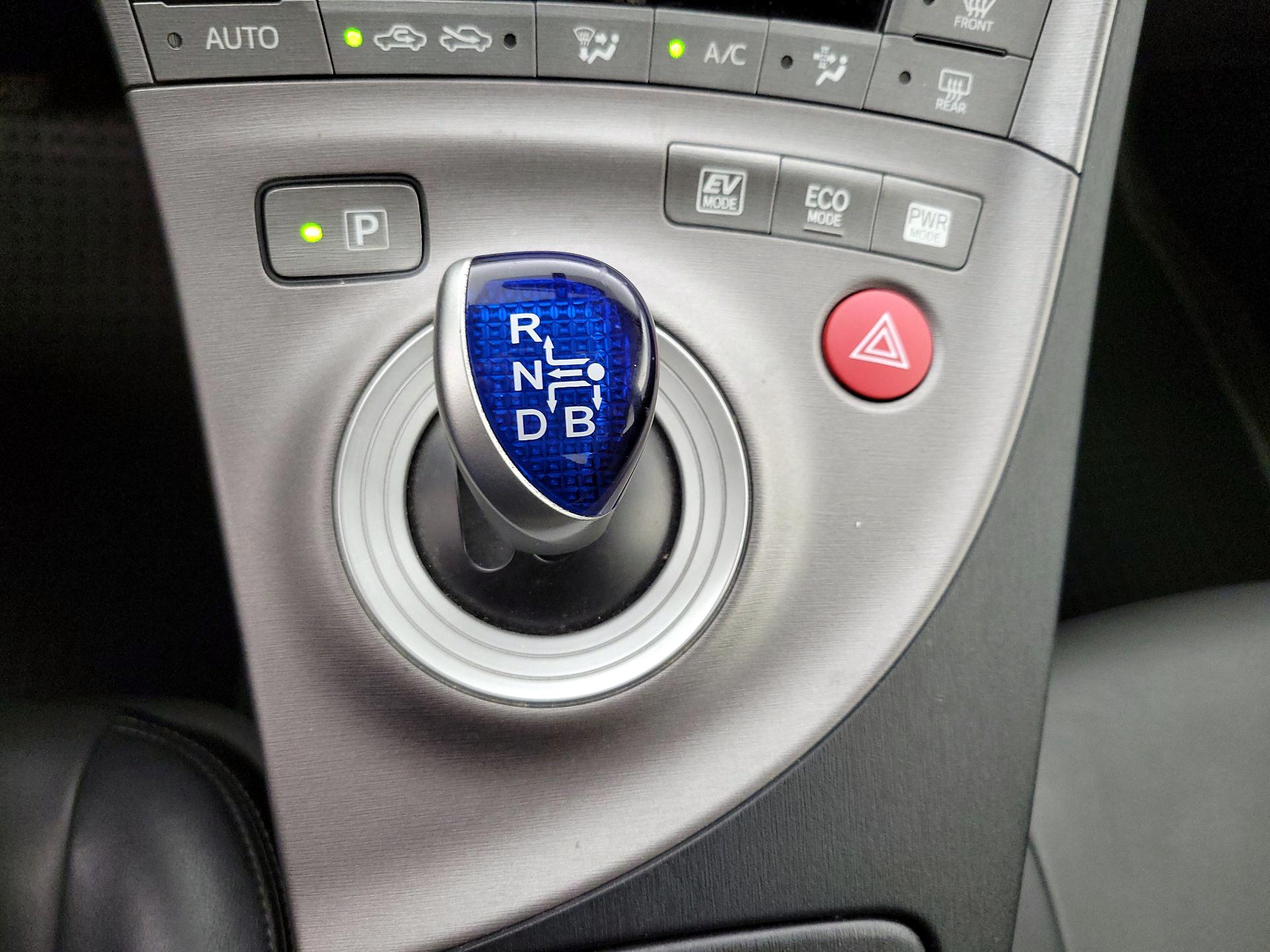 Thumbnail: 2014 Toyota Prius - 17