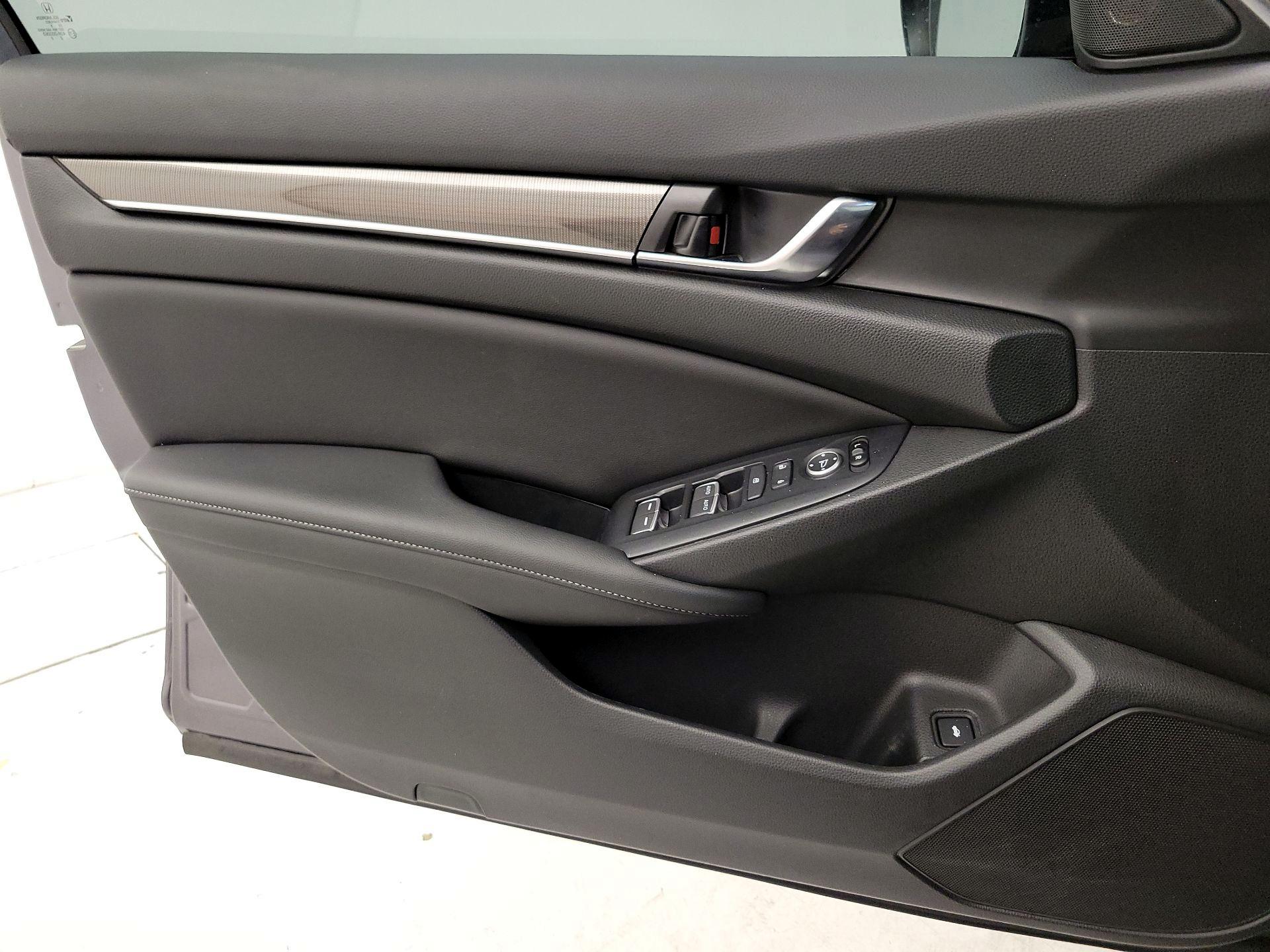 Thumbnail: 2020 Honda Accord - 12