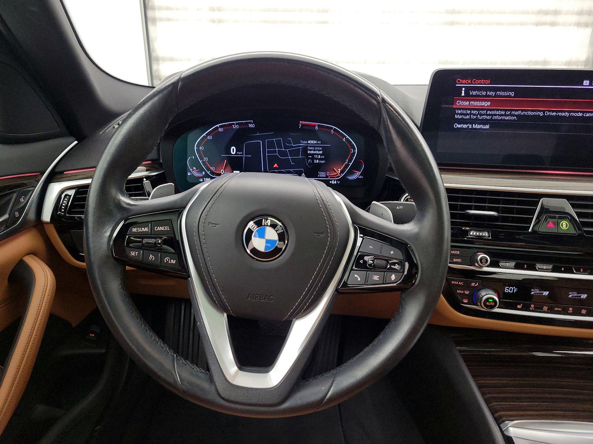 Thumbnail: 2022 BMW 5 Series - 10